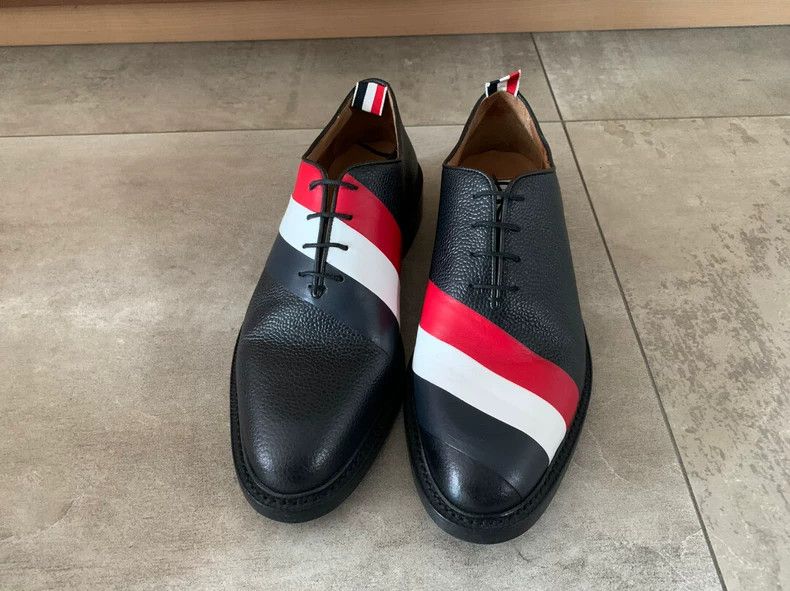 Thom Browne Thom Browne Black leather shoes with diagonal stripes Size US 10 / EU 43 - 1 Thumbnail