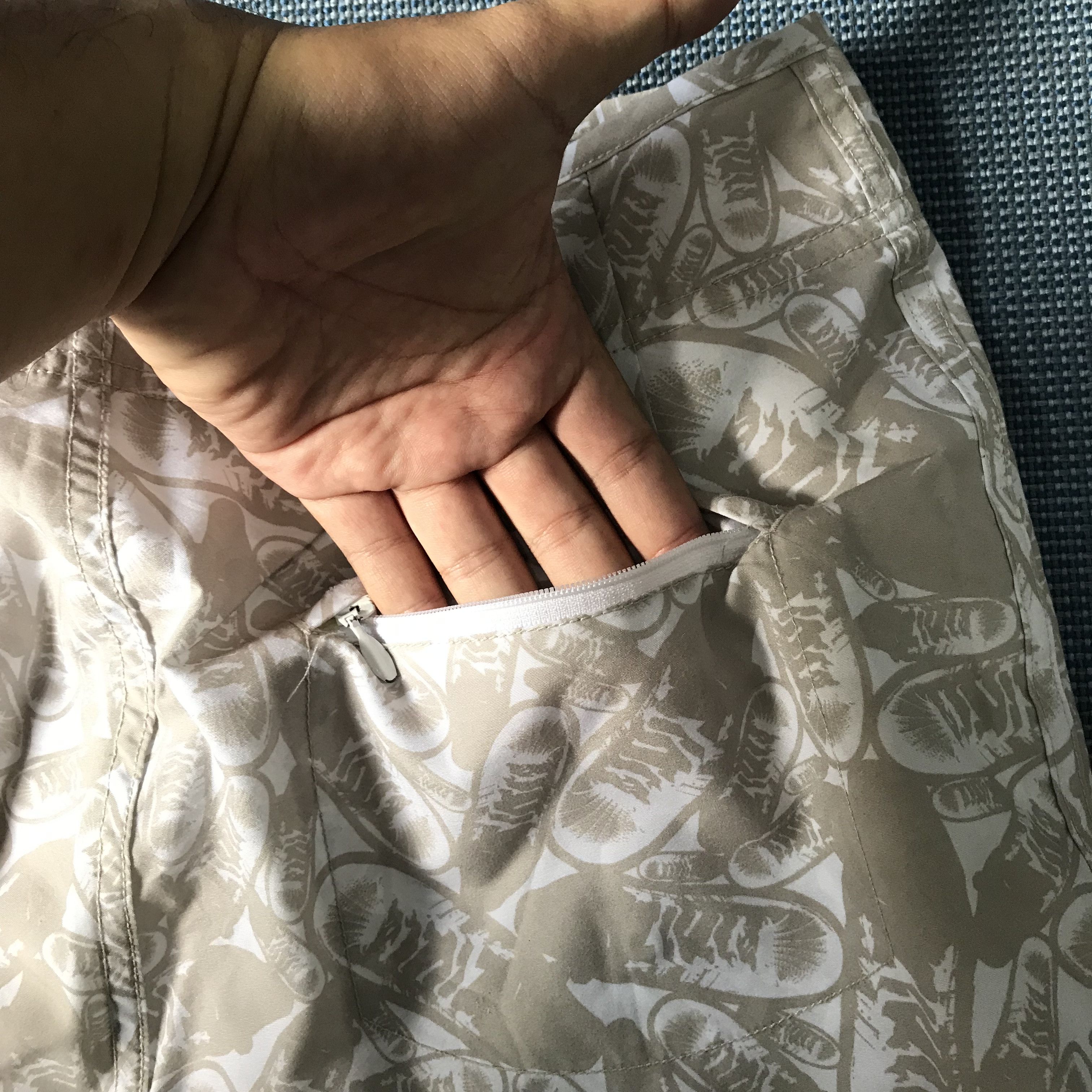 Adidas Vintage Adidas Originals Shorts pants full print adidas shoe Size US 33 - 13 Thumbnail