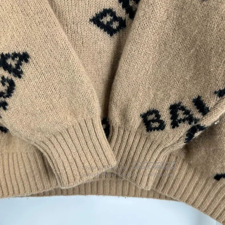 Balenciaga Balenciaga Full barrage camel-colored sweater Size US XS / EU 42 / 0 - 4 Thumbnail