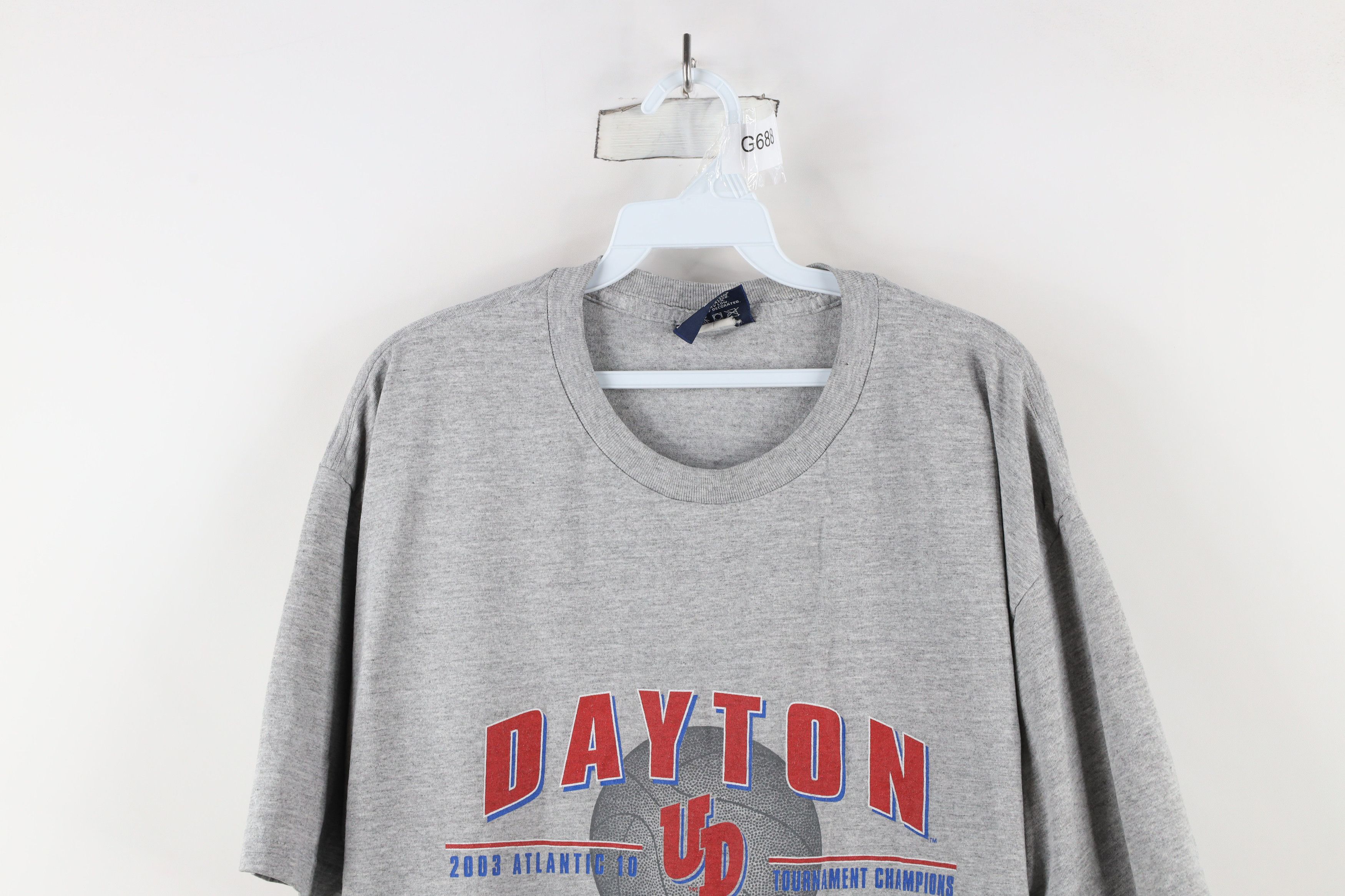 Vintage Vintage Y2K 10 Champs Dayton University Basketball T-Shirt Size US L / EU 52-54 / 3 - 2 Thumbnail