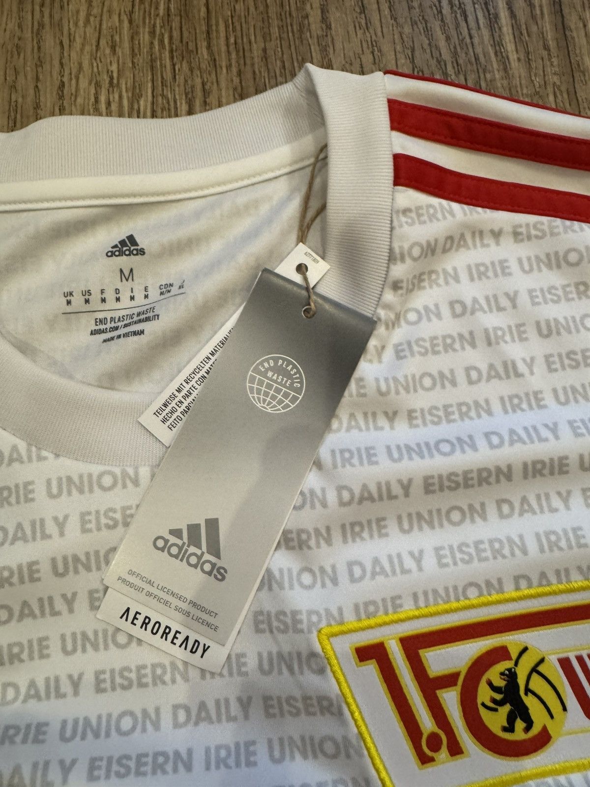 Adidas 1. FC UNION BERLIN 2022/2023 SHIRT SIZE M HI3295 ADIDAS Size US M / EU 48-50 / 2 - 8 Thumbnail