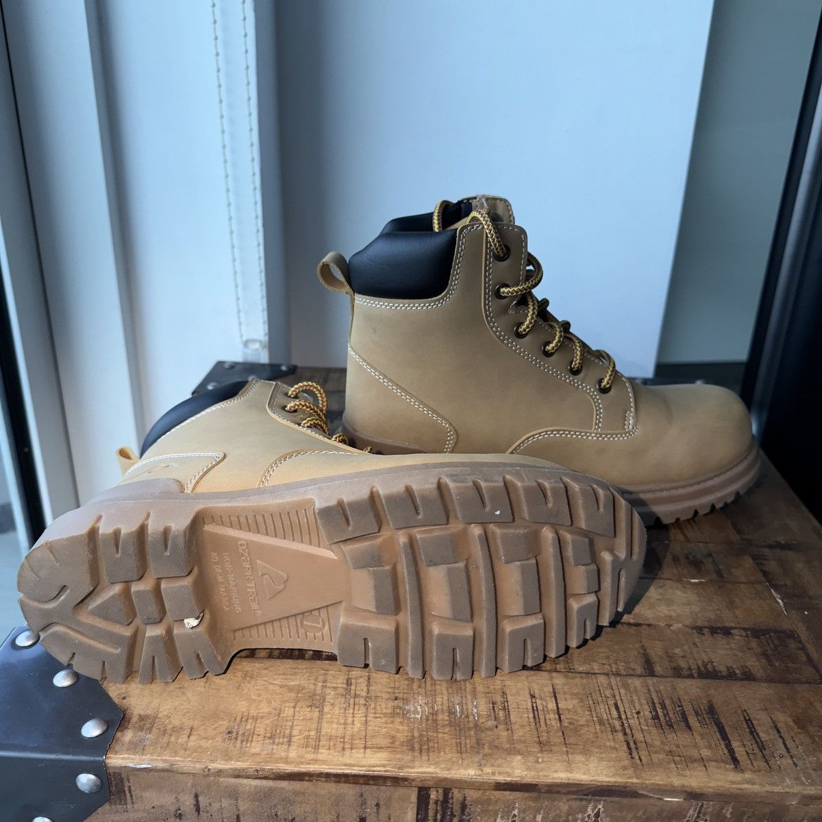 Other Ozark Trail Mens Troy Boots size 7/40 Size US 7 / EU 40 - 5 Thumbnail