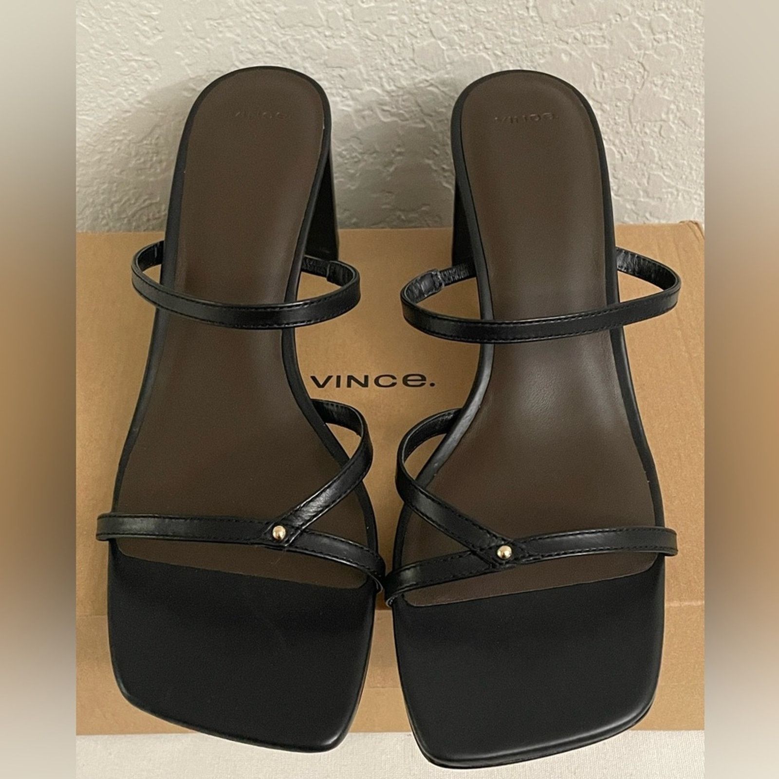 Vince Vince Ona Sandals Womens Size 11M Black Leather Size US 11 / IT 41 - 2 Thumbnail