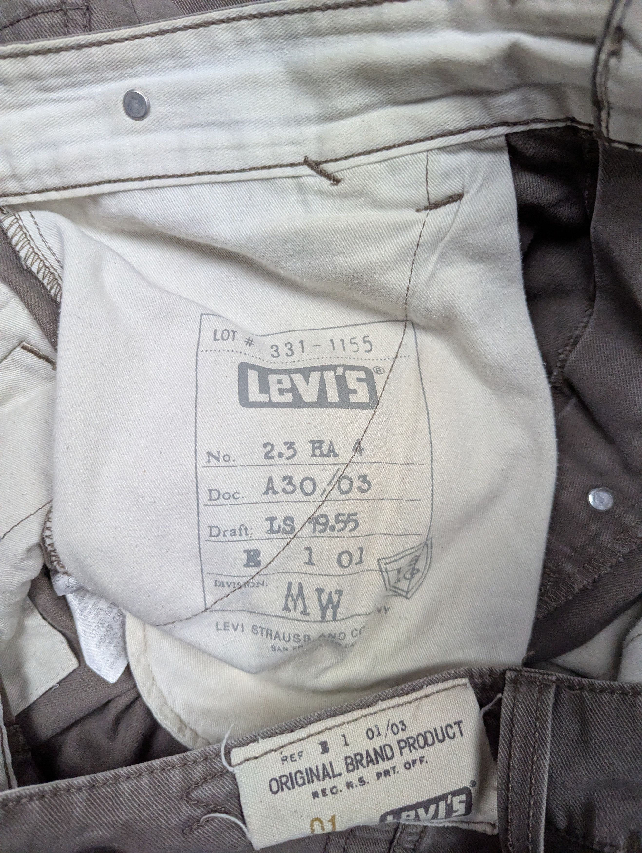 Levi's × Vintage LEVIS Vintage Men's Shabby Gray Cargo Shorts Bermuda W34 Size US 34 / EU 50 - 18 Thumbnail