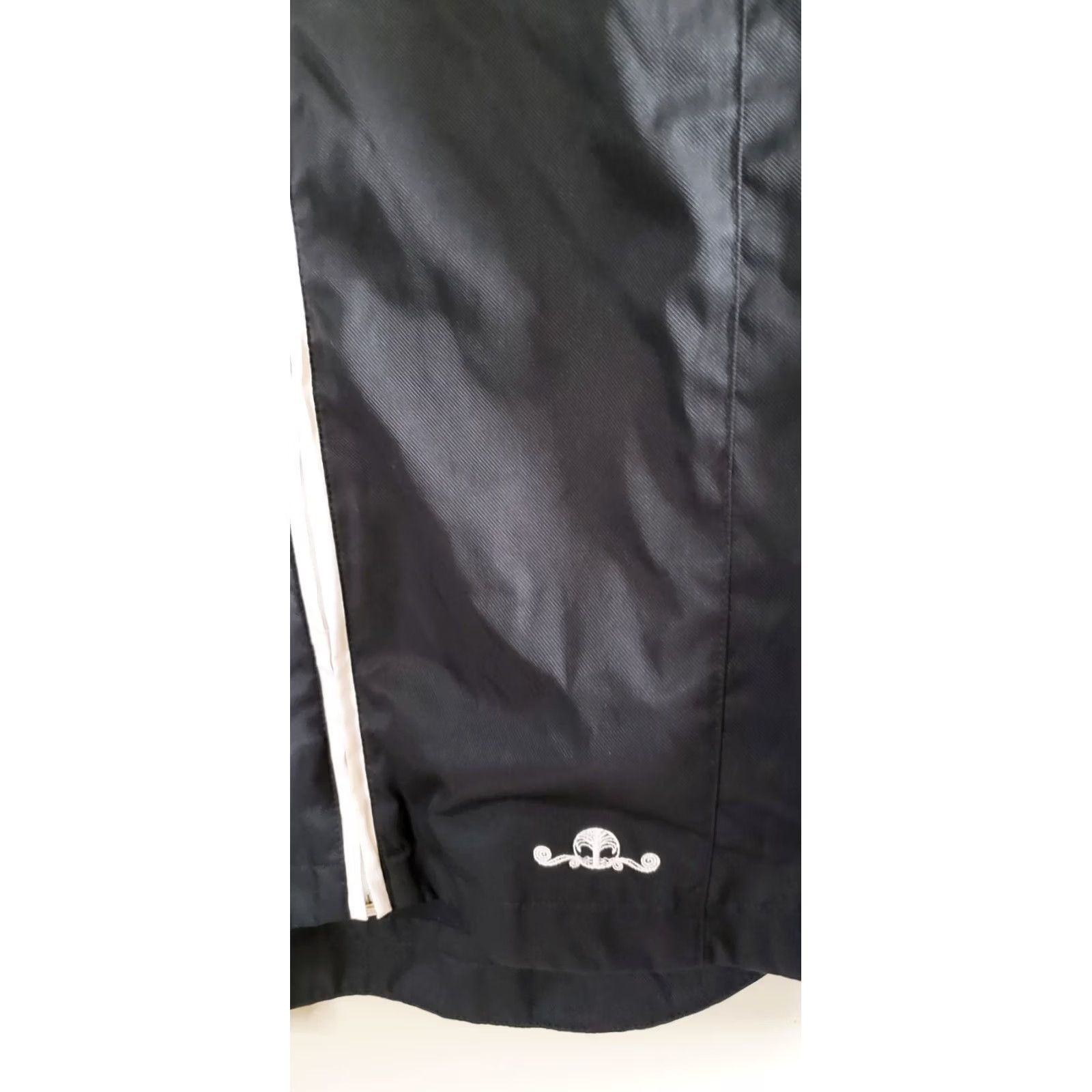 Nike VINTAGE Nike Women's Track Jacket Cropped Black White 8-10 Medium Polyester Full Zip Lightweight Reflective Pockets Running & Jogging Womens Size M / US 6-8 / IT 42-44 - 4 Thumbnail