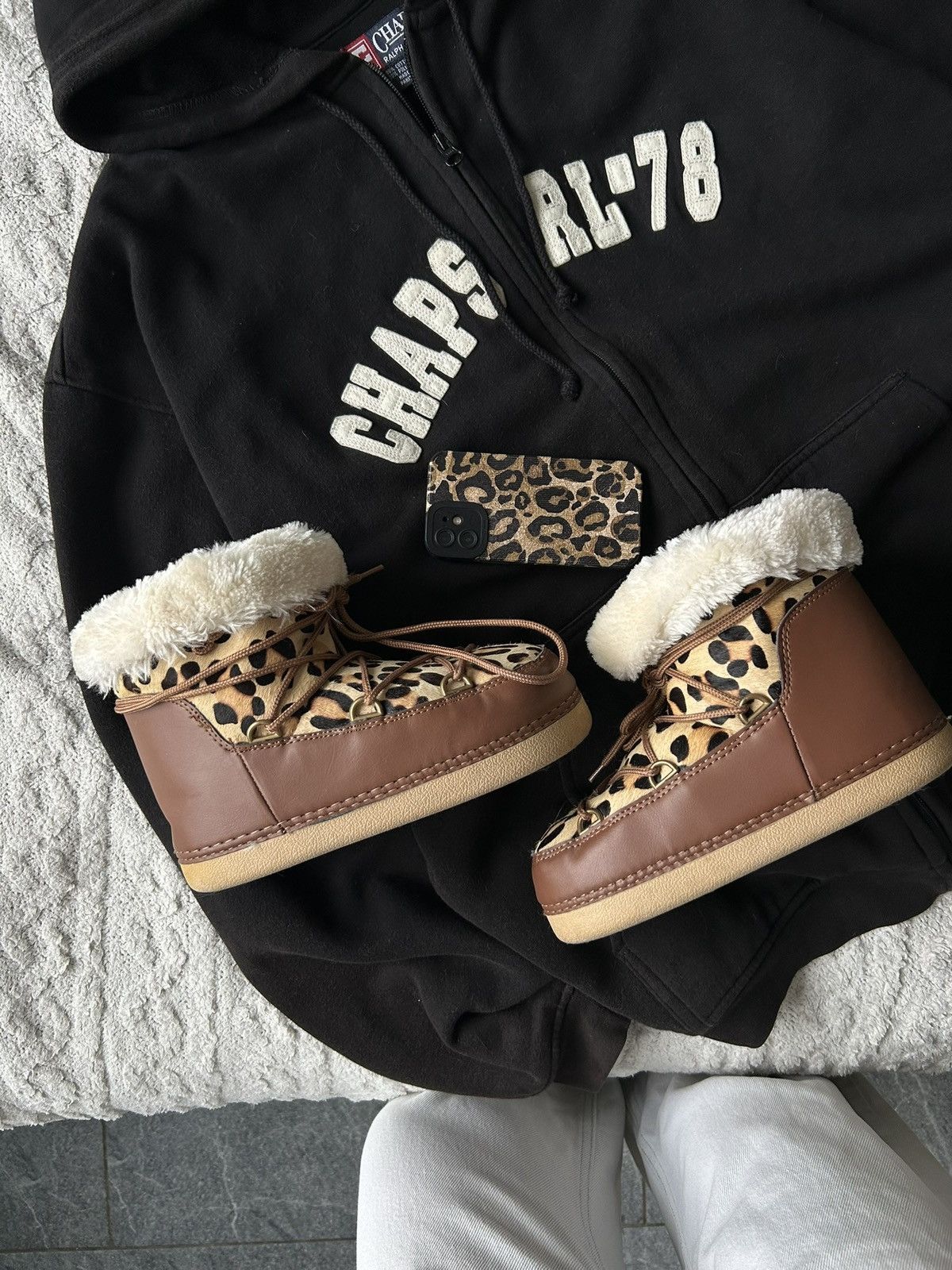 Moon Boot Leopard boots moonboot style yeti Size US 6.5 / IT 36.5 - 3 Thumbnail