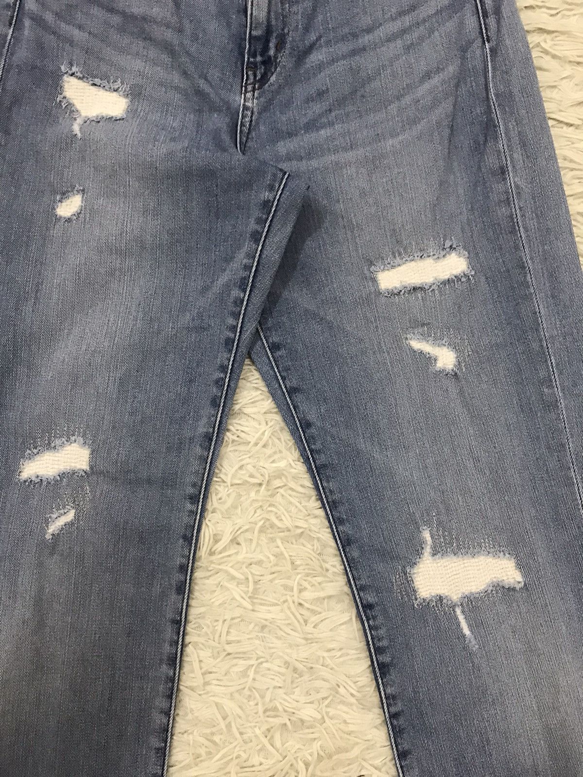 Japanese Brand Uniqlo Fabric by Kaihara Slim Fit Distressed Jeans Size 24" / US 00 / IT 34 - 5 Thumbnail