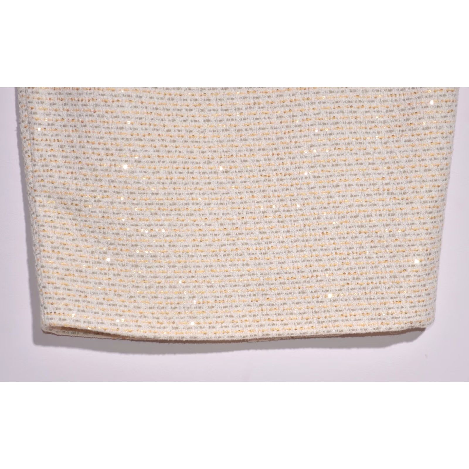 Max Mara Max Mara Pianoforte Tweed Pencil Skirt Beige Cream Gold Sequin Back Slit UK14 Pencil Skirt Womens Beige Gold Sequin Back Slit 14 Womens Size 36" / US 14 / IT 50 - 4 Thumbnail