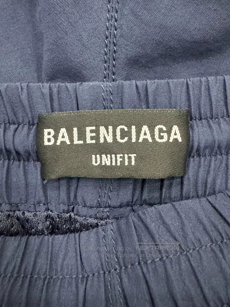 Balenciaga Balenciaga size S sport pants Size US 27 - 7 Thumbnail