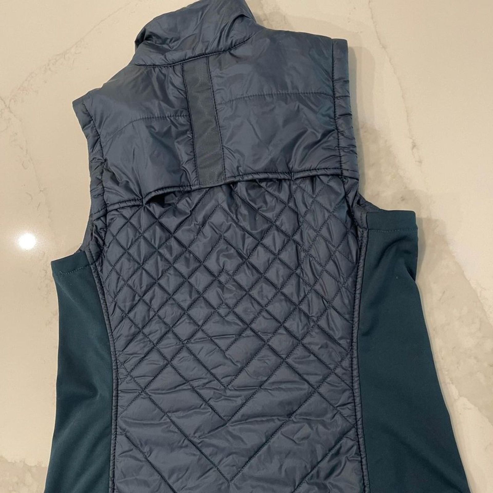 Athleta Athleta Rock Springs Quilted Vest Green Womens Medium Petite Size M / US 6-8 / IT 42-44 - 9 Thumbnail