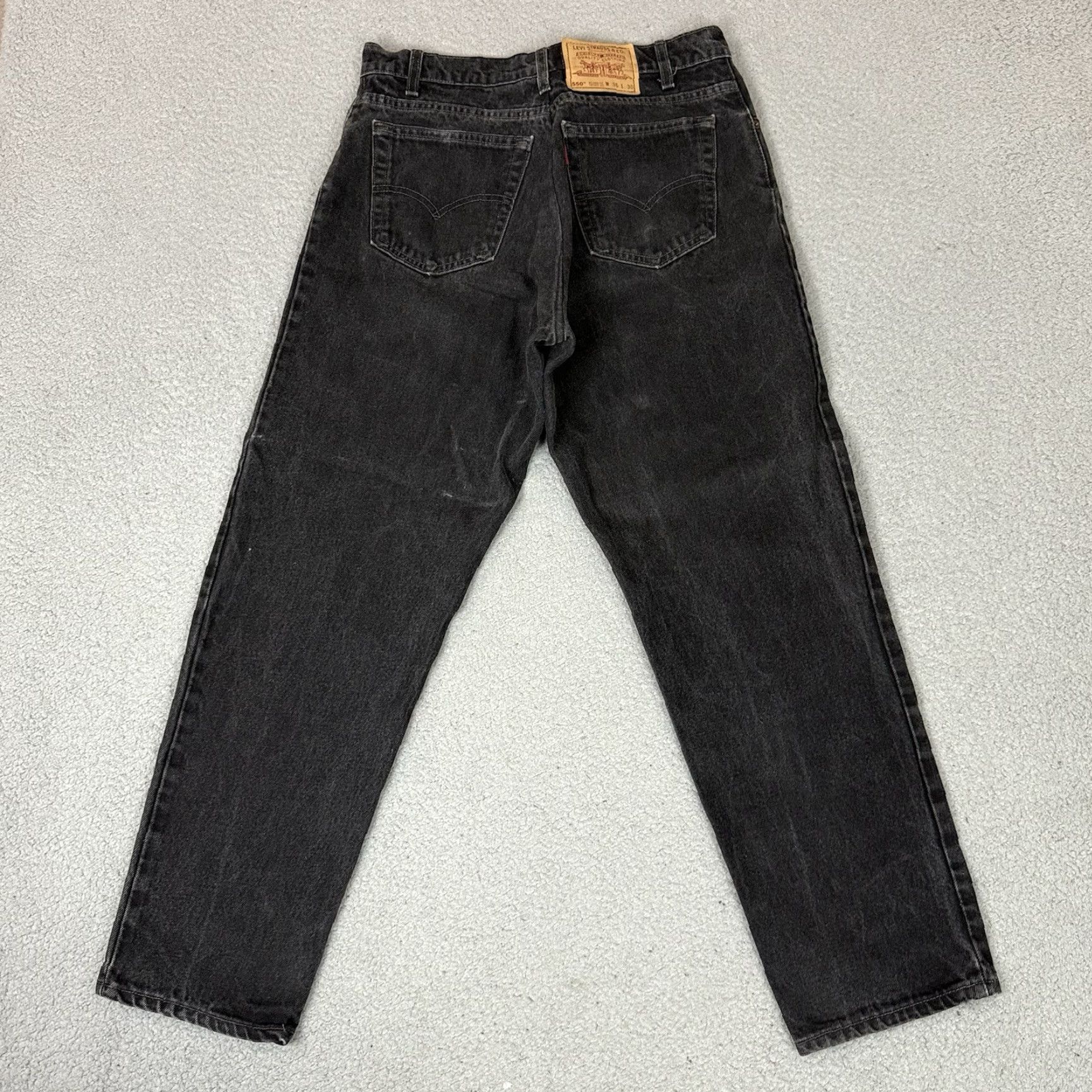 Levi's VINTAGE Levi's 550 Jeans Straight Men 36 Inseam 28 Dark Denim Black Relaxed Fit 550 500 Series Grunge Pockets 31 Inseam Altered 30x30 36x30 Size US 36 / EU 52 - 3 Thumbnail