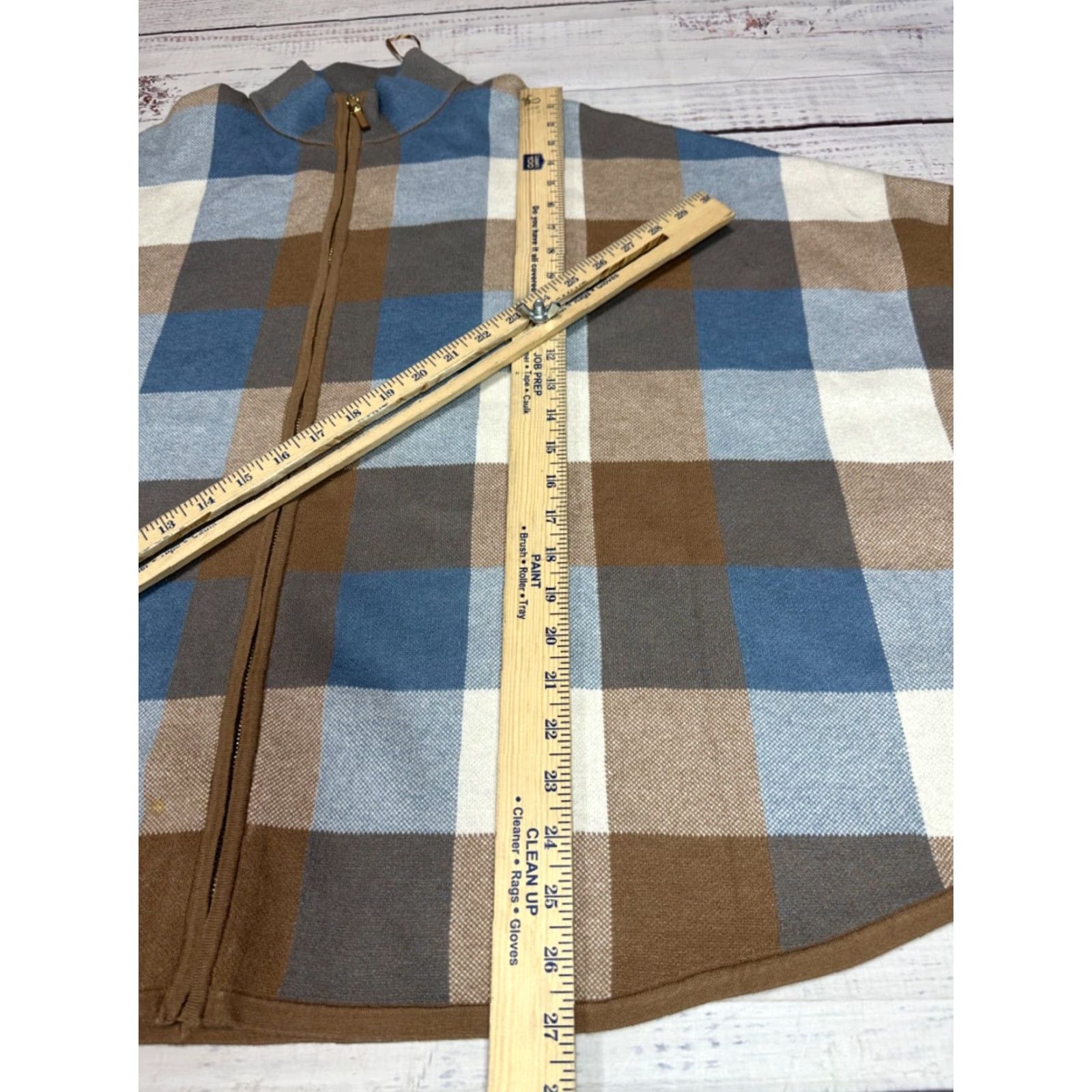 Vintage Tahari Plaid Poncho Jacket Sz S/M Light Blue Brown Zip Front Knit Women USSize S/M Size S / US 4 / IT 40 - 2 Thumbnail