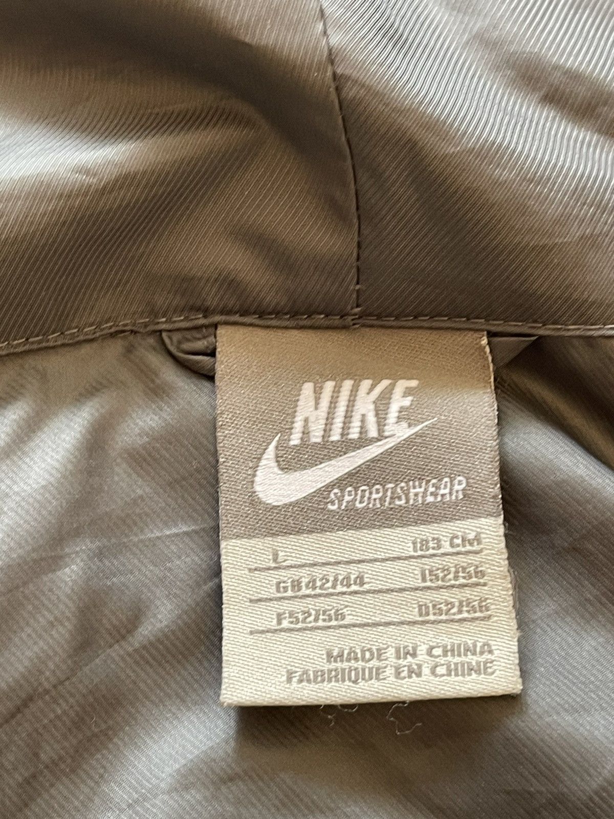 Nike Nike Sportswear Windrunner Jacket - Green/Grey (Size L) Size US L / EU 52-54 / 3 - 7 Thumbnail