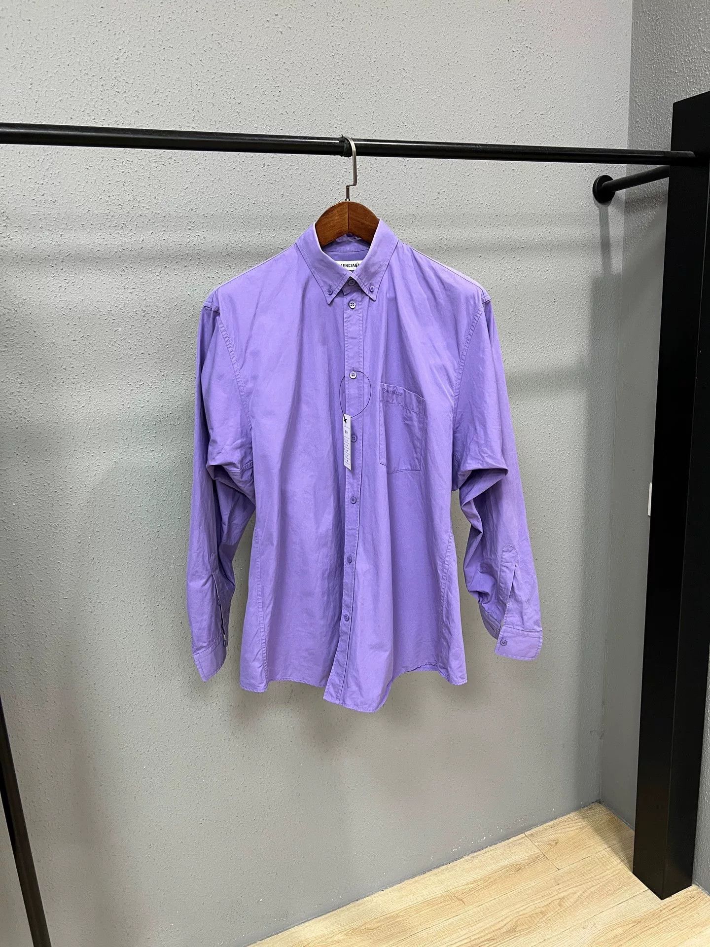 Balenciaga Balenciaga Slogan Shirt Size XS / US 0-2 / IT 36-38 - 1 Thumbnail