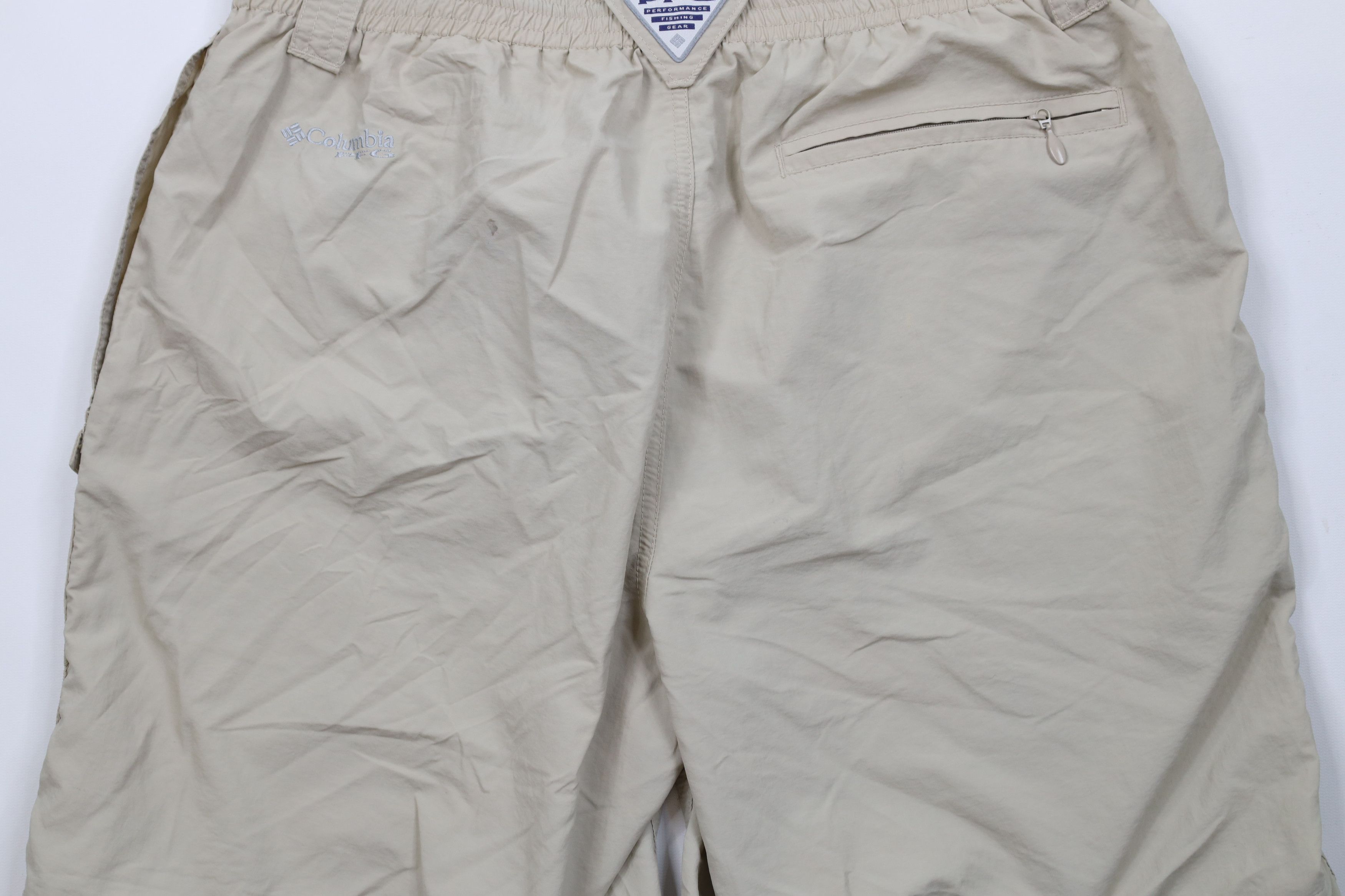 Columbia × Vintage Vintage Columbia PFG Above Knee Lined Cargo Shorts Beige Size US 34 / EU 50 - 12 Thumbnail