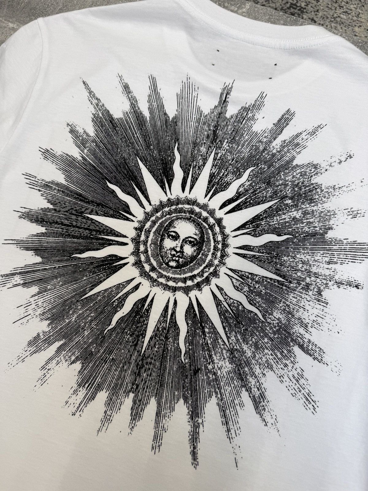 Amiri Amiri Sun L/S Tee White. size S. bnwt. rrp £525 Size US S / EU 44-46 / 1 - 4 Thumbnail