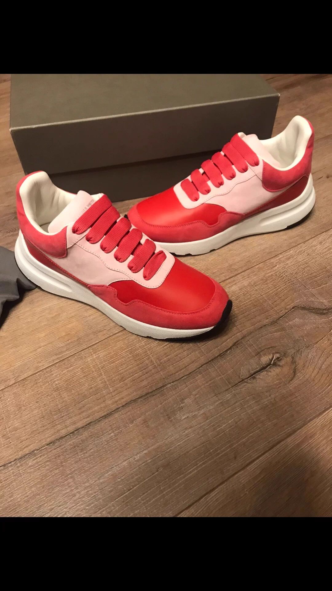 Alexander McQueen Alexander McQueen Runner Red Lambskin Leather Trainer Size US 7 / IT 37 - 2 Thumbnail