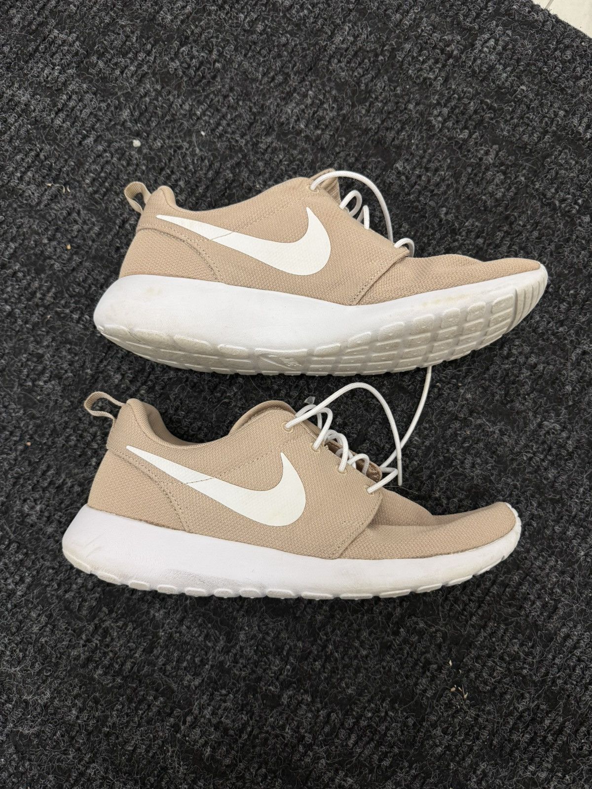 Nike Nike Roshe One 'Sand' Size US 9.5 / EU 42-43 - 1 Thumbnail