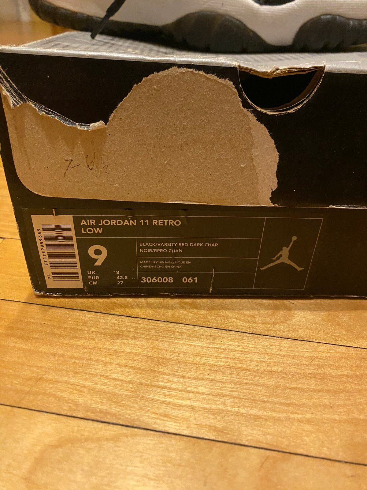 Nike Jordan 11 retro 2002 low Size US 9 / EU 42 - 3 Thumbnail