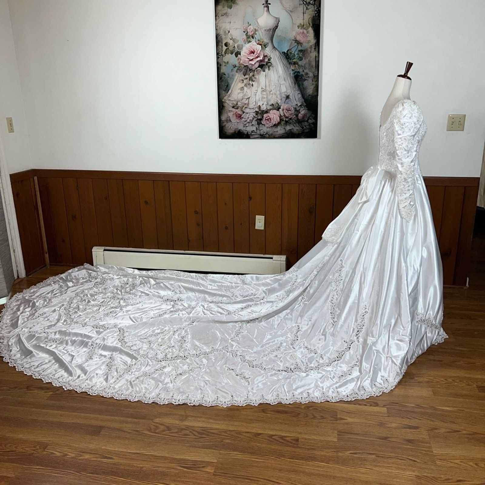 Other Vintage 90s Mori Lee Cathedral Length Wedding Gown & Veil! Size L / US 10 / IT 46 - 8 Thumbnail