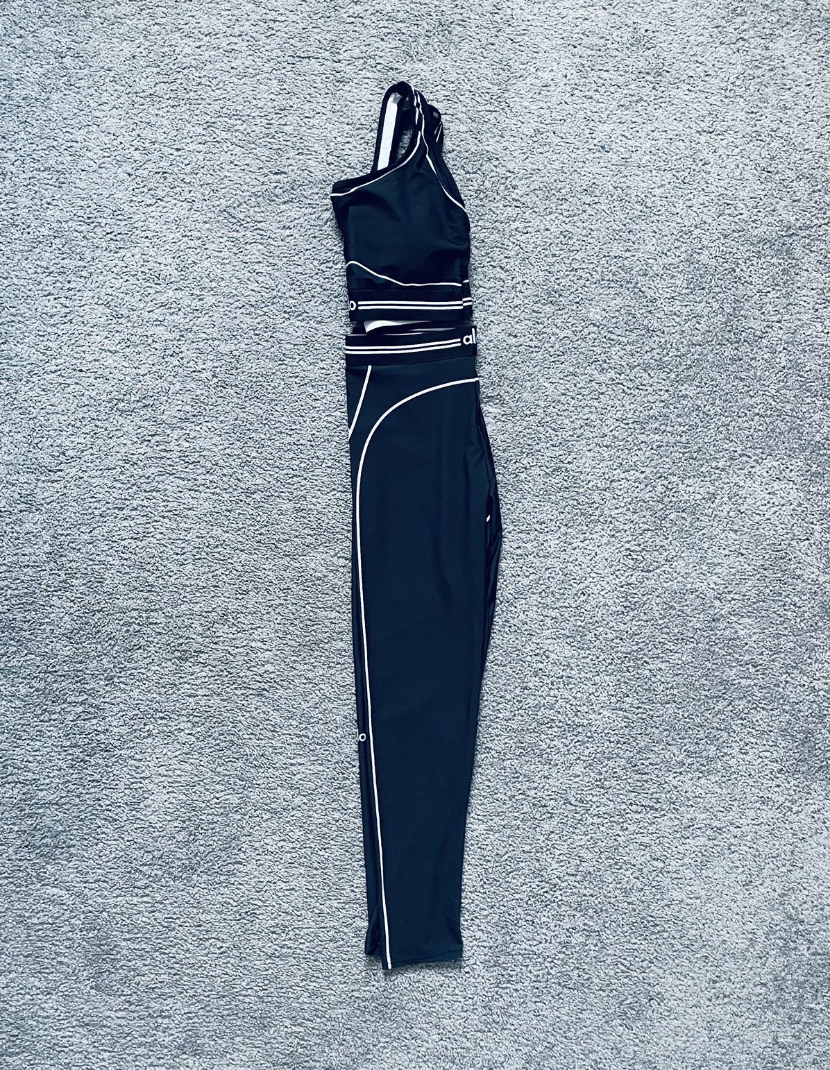 Alo Yoga Alo set Size XL / US 12-14 / IT 48-50 - 3 Thumbnail