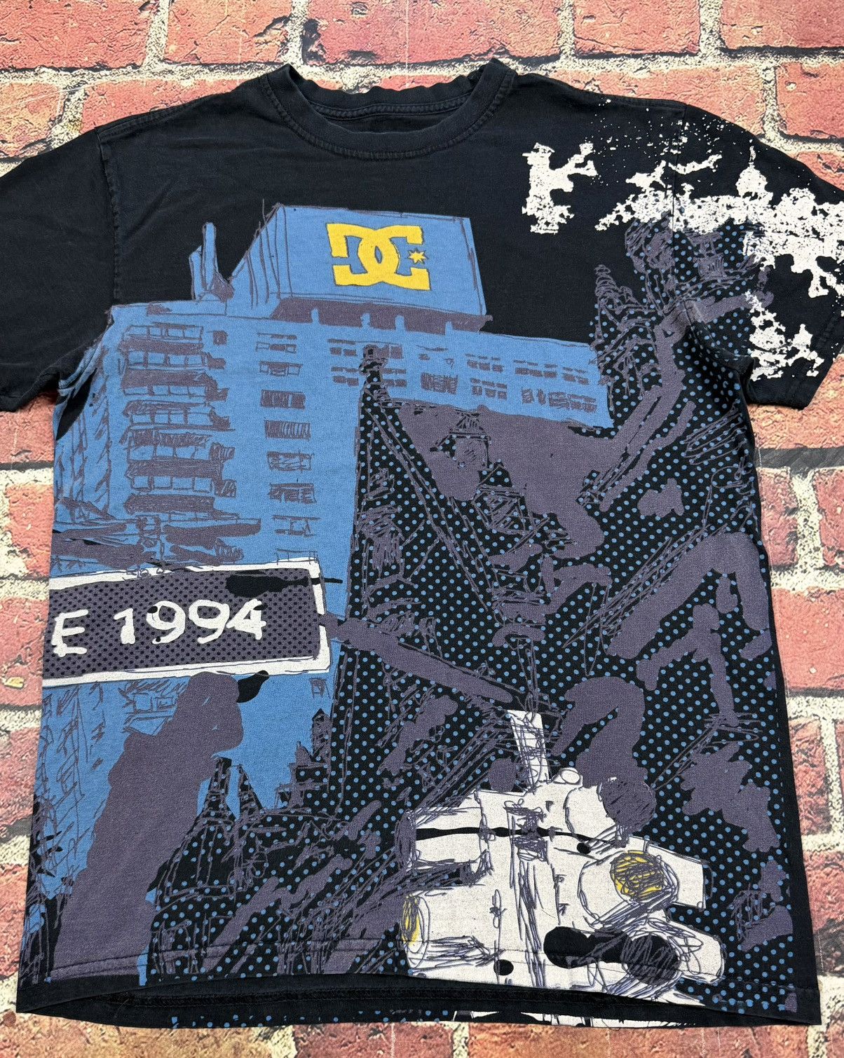 DC DC Shoes Skateboarding City Graffiti AOP Graphic T-Shirt Size US M / EU 48-50 / 2 - 2 Thumbnail