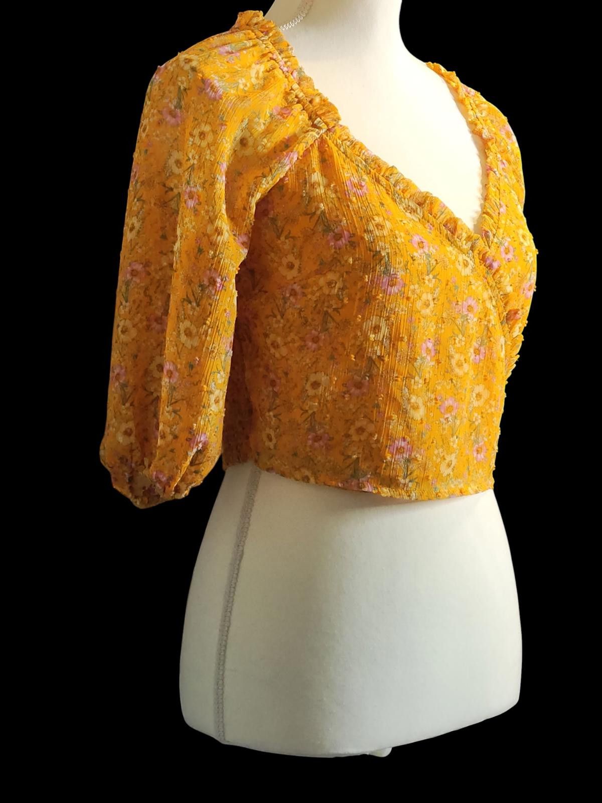 Luchiano Visconti Lush Yellow Floral Wrap Crop Top with Puff Sleeves Size M / US 6-8 / IT 42-44 - 3 Thumbnail