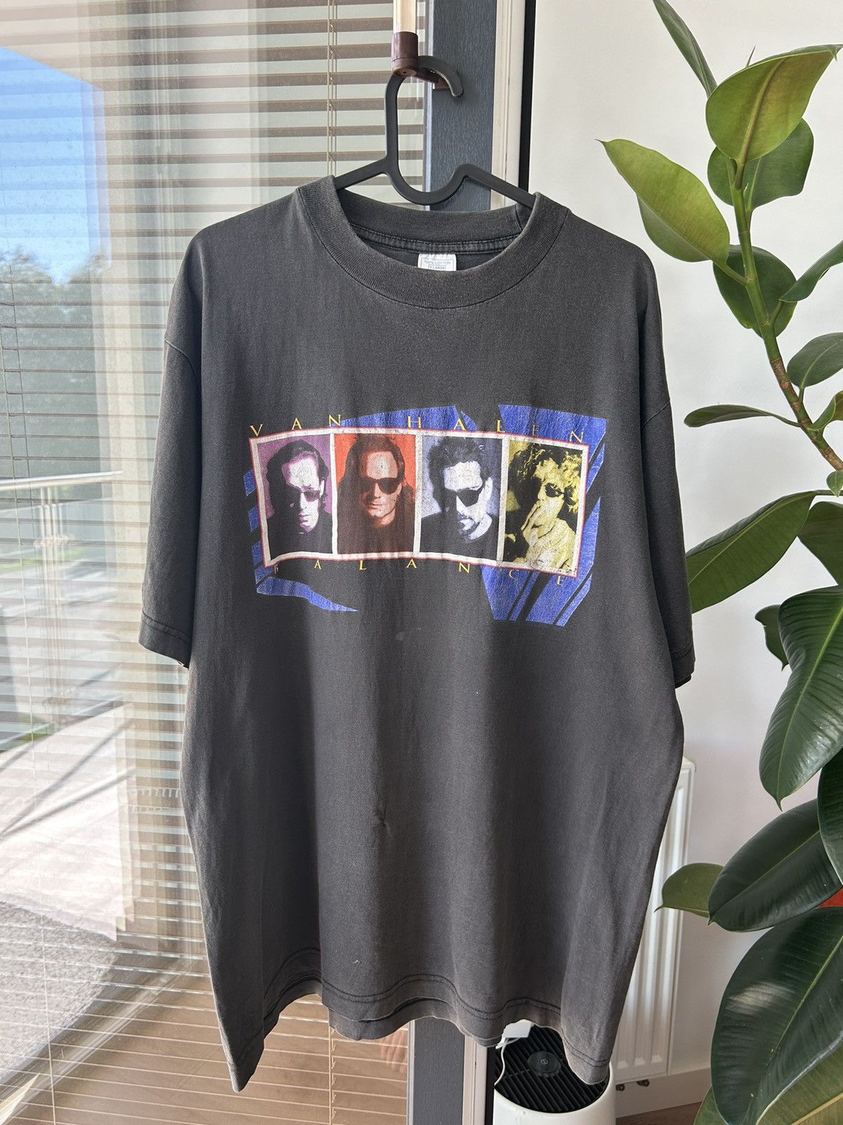 Band Tees × Vintage Vintage 1995 Tour Van Halen tee Size US XL / EU 56 / 4 - 1 Thumbnail
