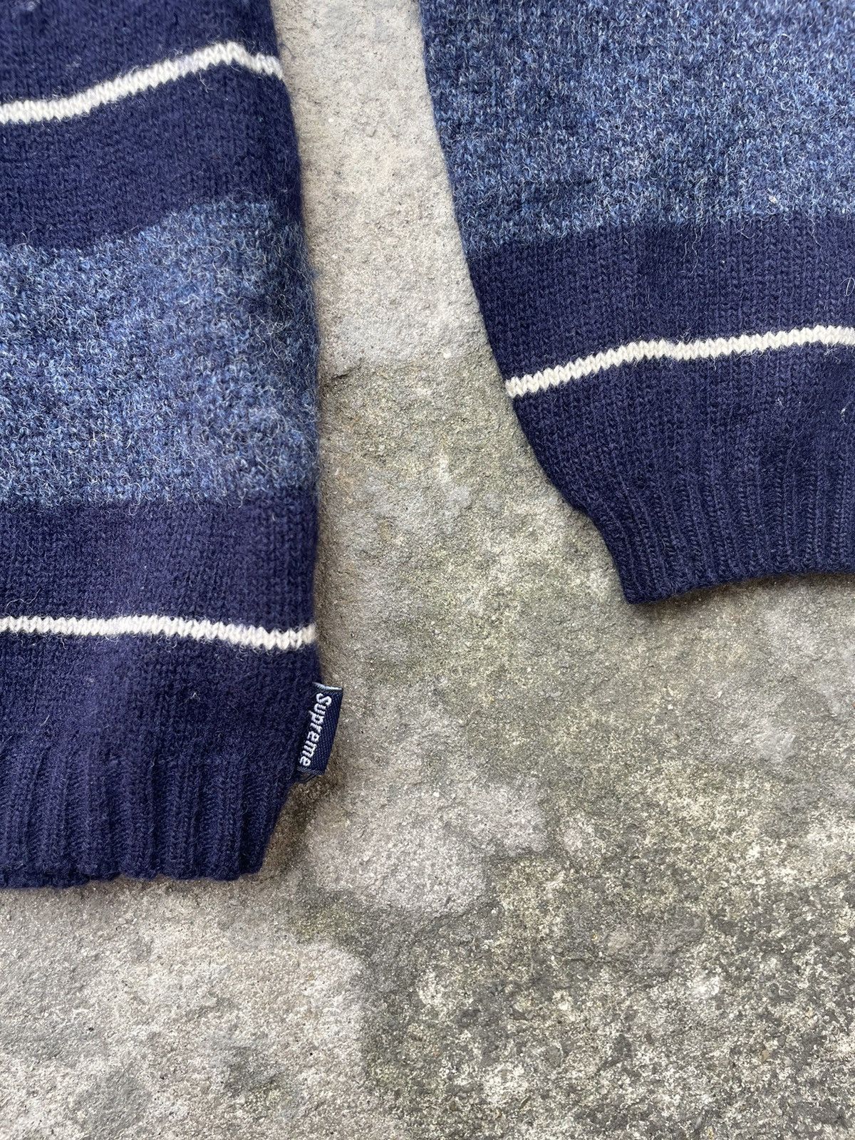 Supreme Supreme Blue Stripe Sweater Size US L / EU 52-54 / 3 - 4 Thumbnail