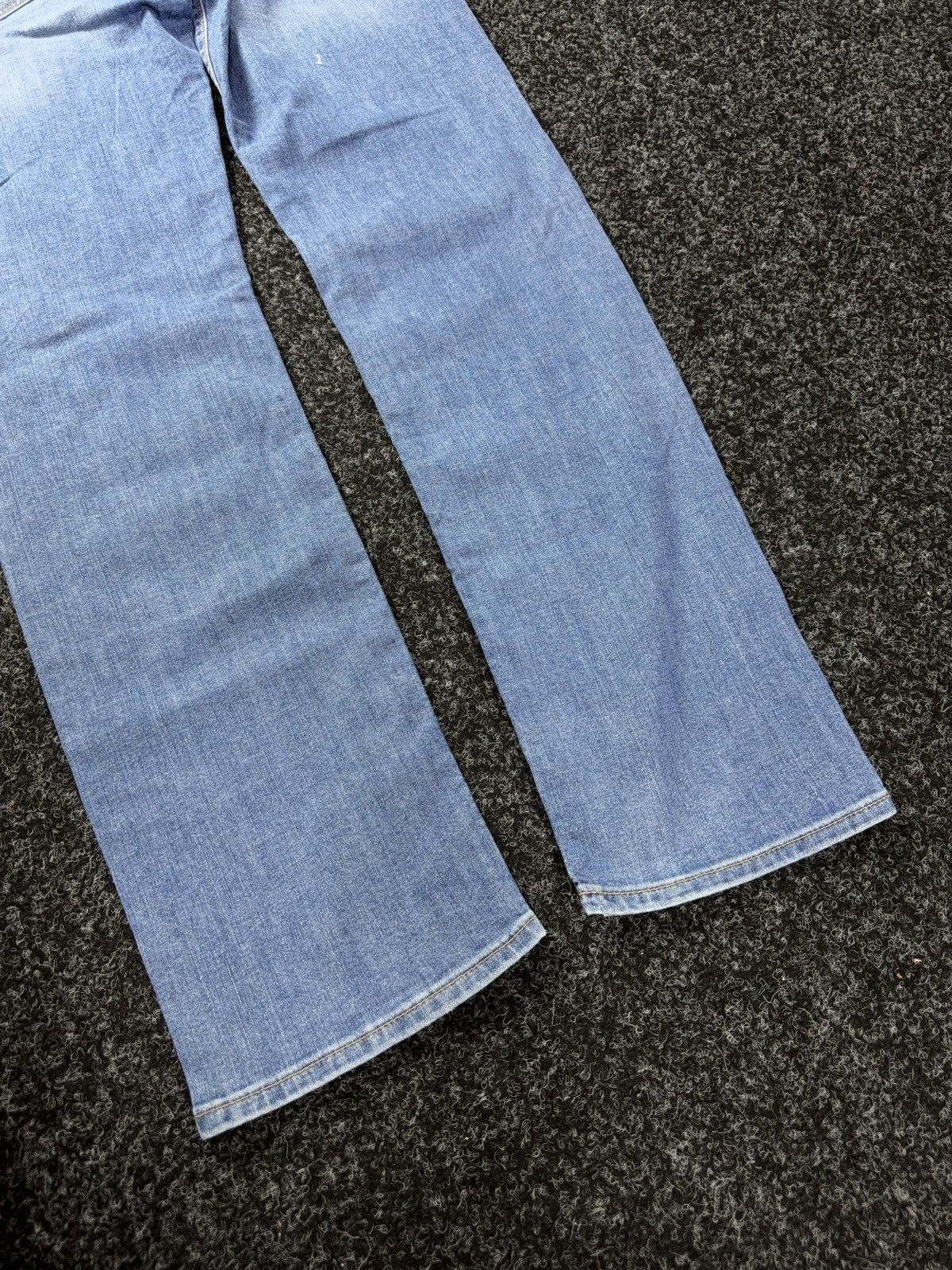 Hugo Boss Luxury Hugo Boss Distressed Punk Rock Light Wash Y2K Jeans Size US 36 / EU 52 - 16 Thumbnail