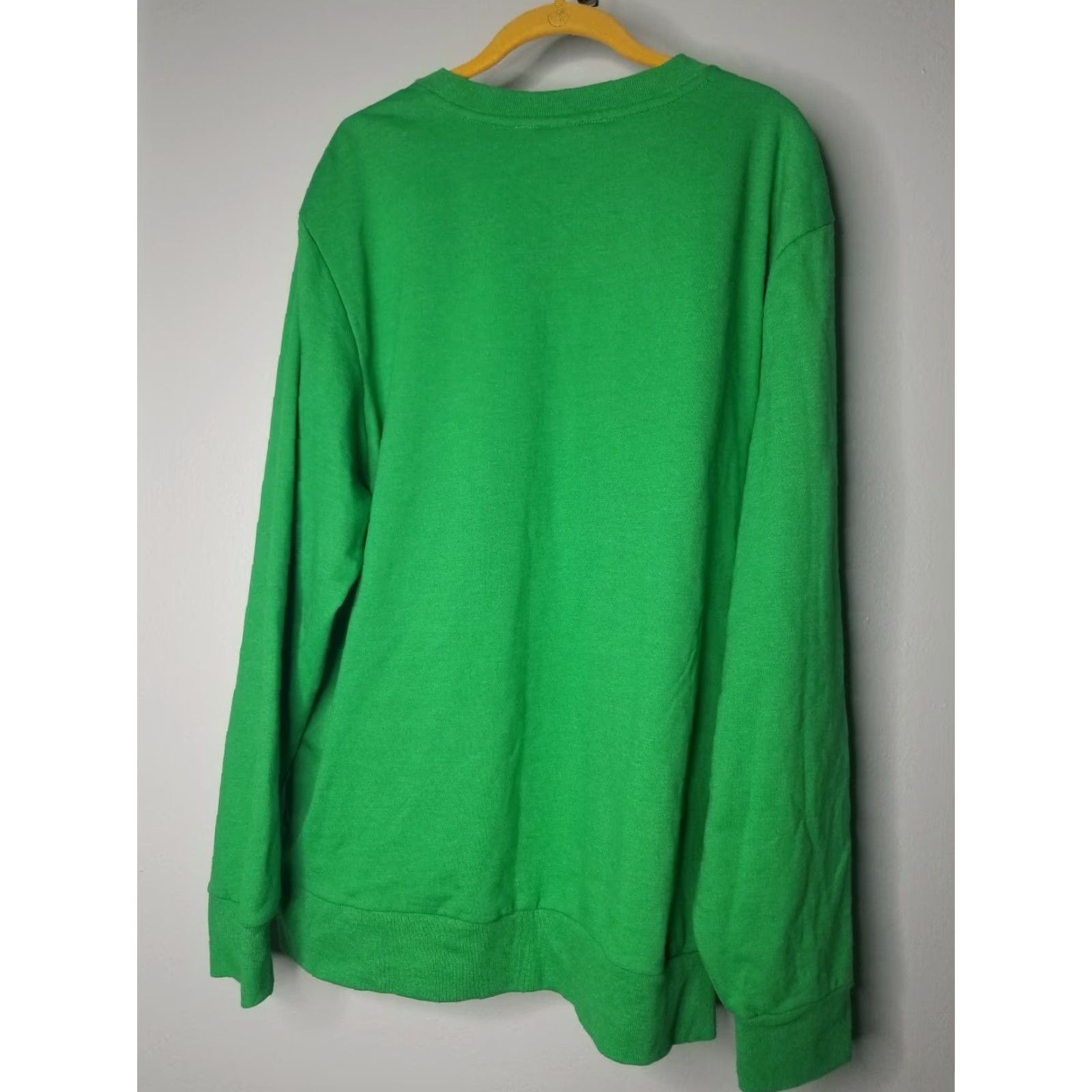 Mad Engine Mens XL Your Gift is in The Litter Box Santa Cat Christmas Sweatshirt Size US XL / EU 56 / 4 - 4 Thumbnail