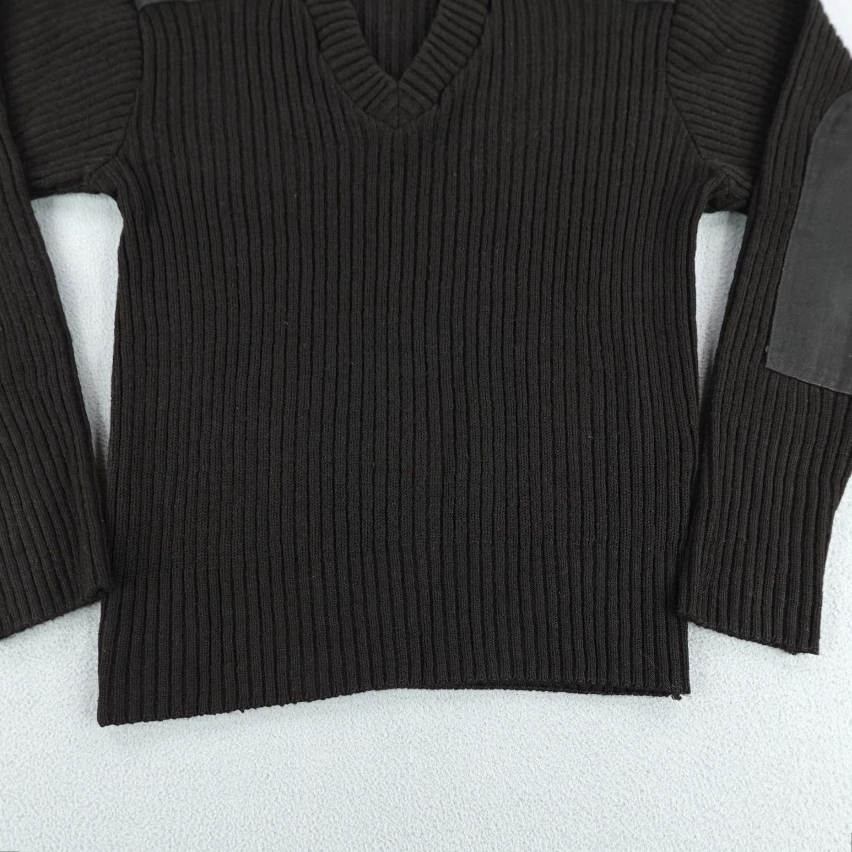 Vintage VINTAGE Horace Small Sweater Mens Small Black Commando Ribbed Pullover V-Neck Army Outdoor Knit Pullover Mens Small Black 90s Size US S / EU 44-46 / 1 - 3 Thumbnail