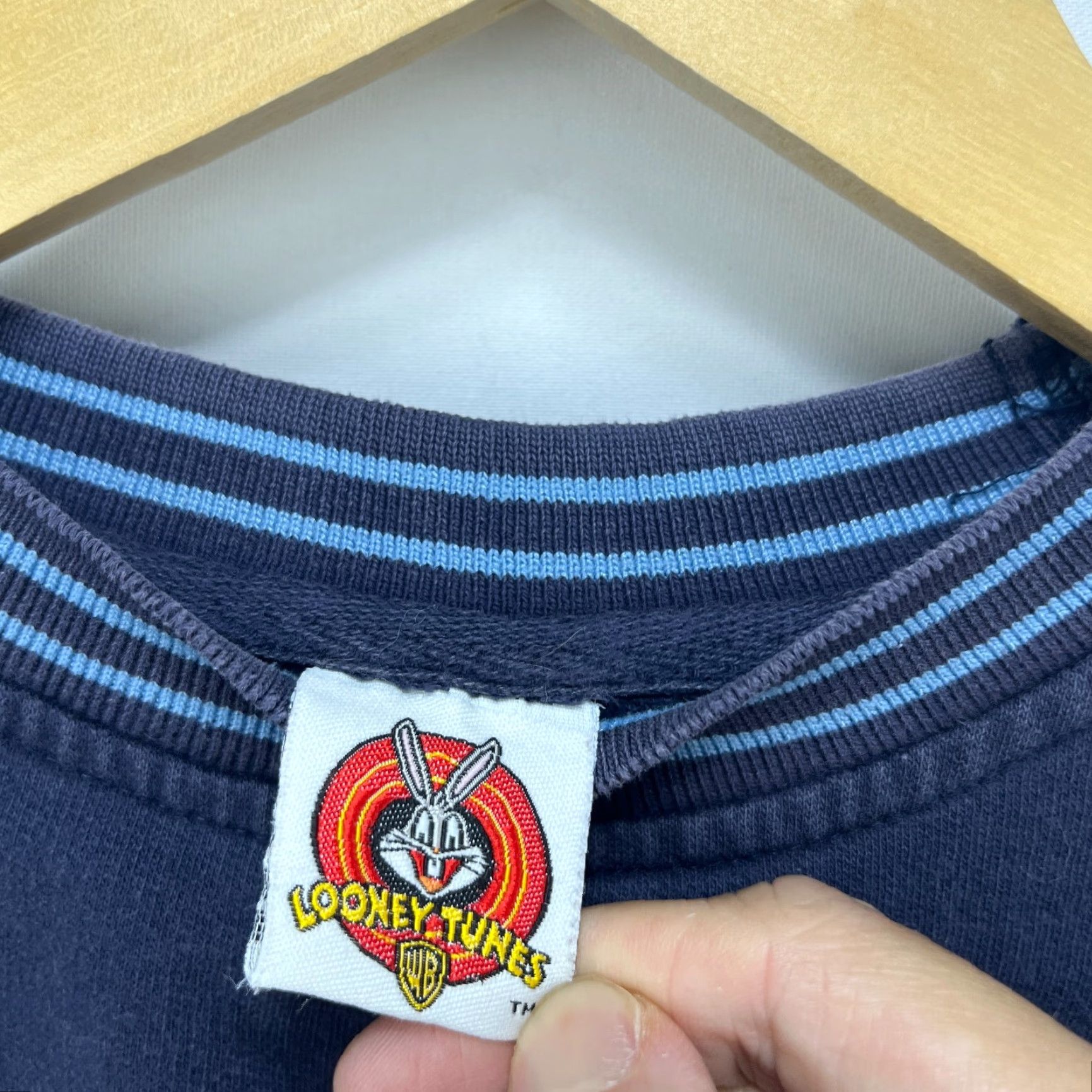 Vintage VINTAGE Marvin the Martian Sweatshirt Looney Tunes Small Men Blue Pullover Long Sleeve 90s Mens Size US S / EU 44-46 / 1 - 4 Thumbnail