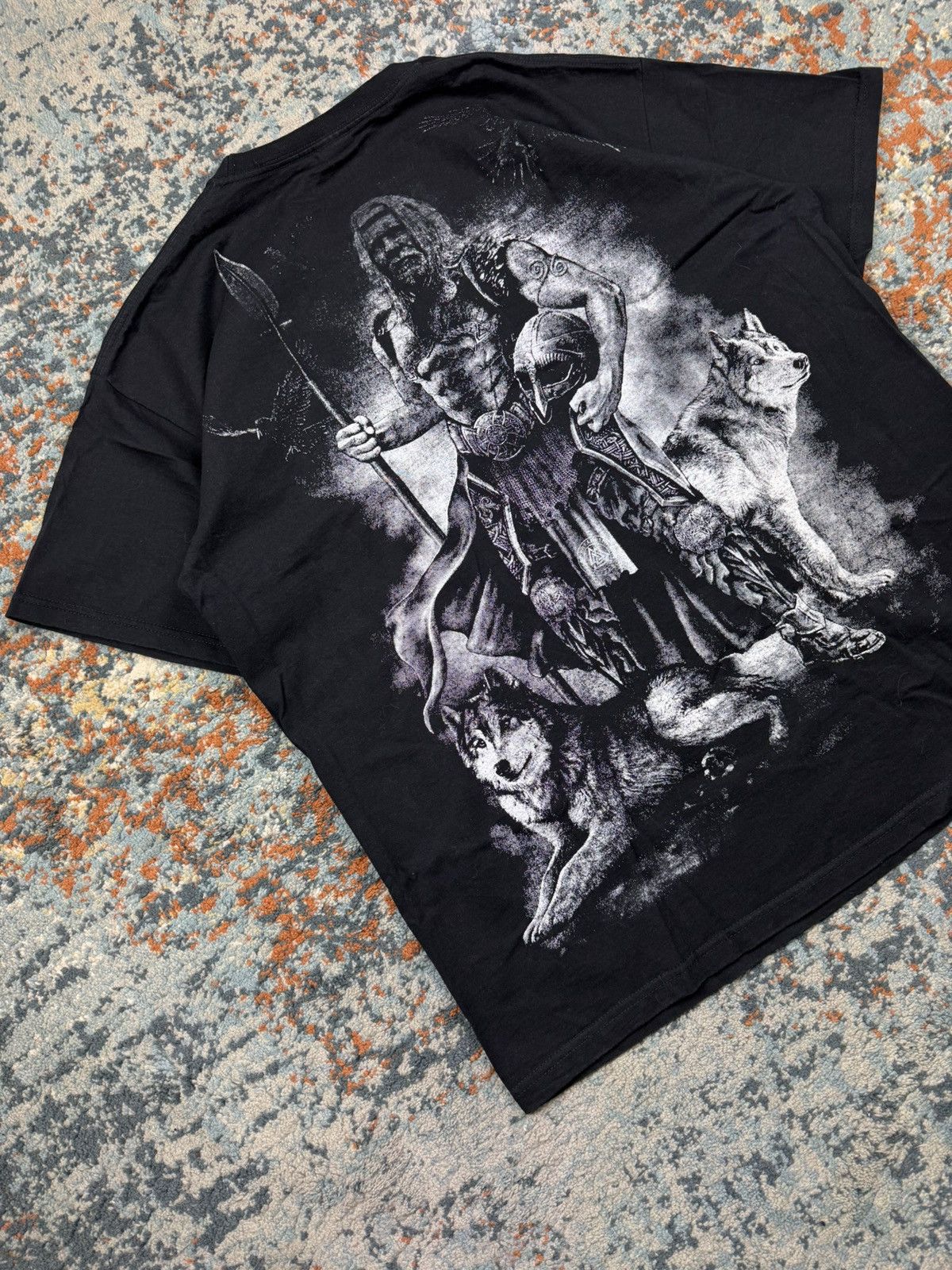 Vintage Vintage y2k Viking wolves runes all over print graphic tee Size US XL / EU 56 / 4 - 4 Thumbnail