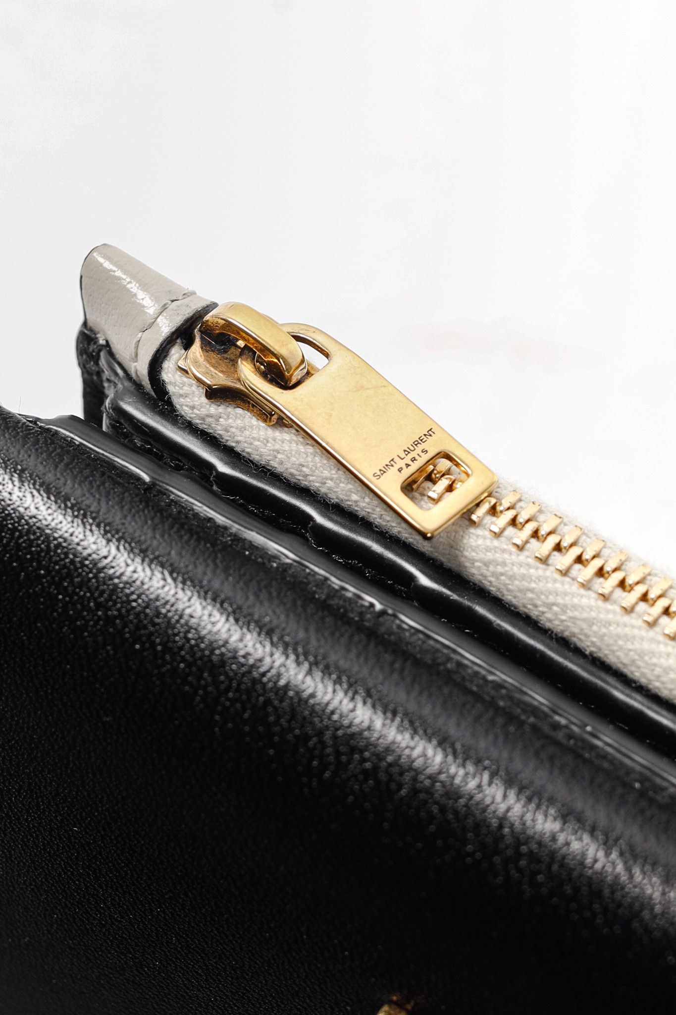 Saint Laurent Paris Saint Laurent Uptown Bos Taurus YSL Compact Wallet Size ONE SIZE - 7 Thumbnail