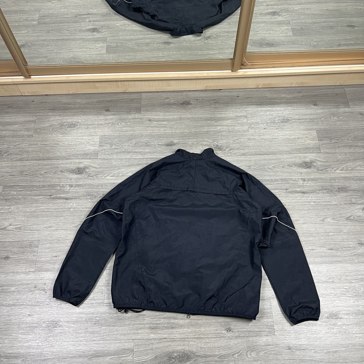 Nike Nike Vintage Navy Windbreaker Jacket Boxy Fit M XL Size US M / EU 48-50 / 2 - 9 Thumbnail