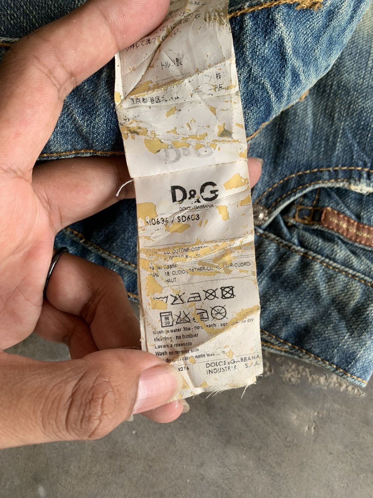 Dolce & Gabbana Dolce & Gabbana Denim Vintage Skirt Size 24" / US 00 / IT 34 - 12 Thumbnail
