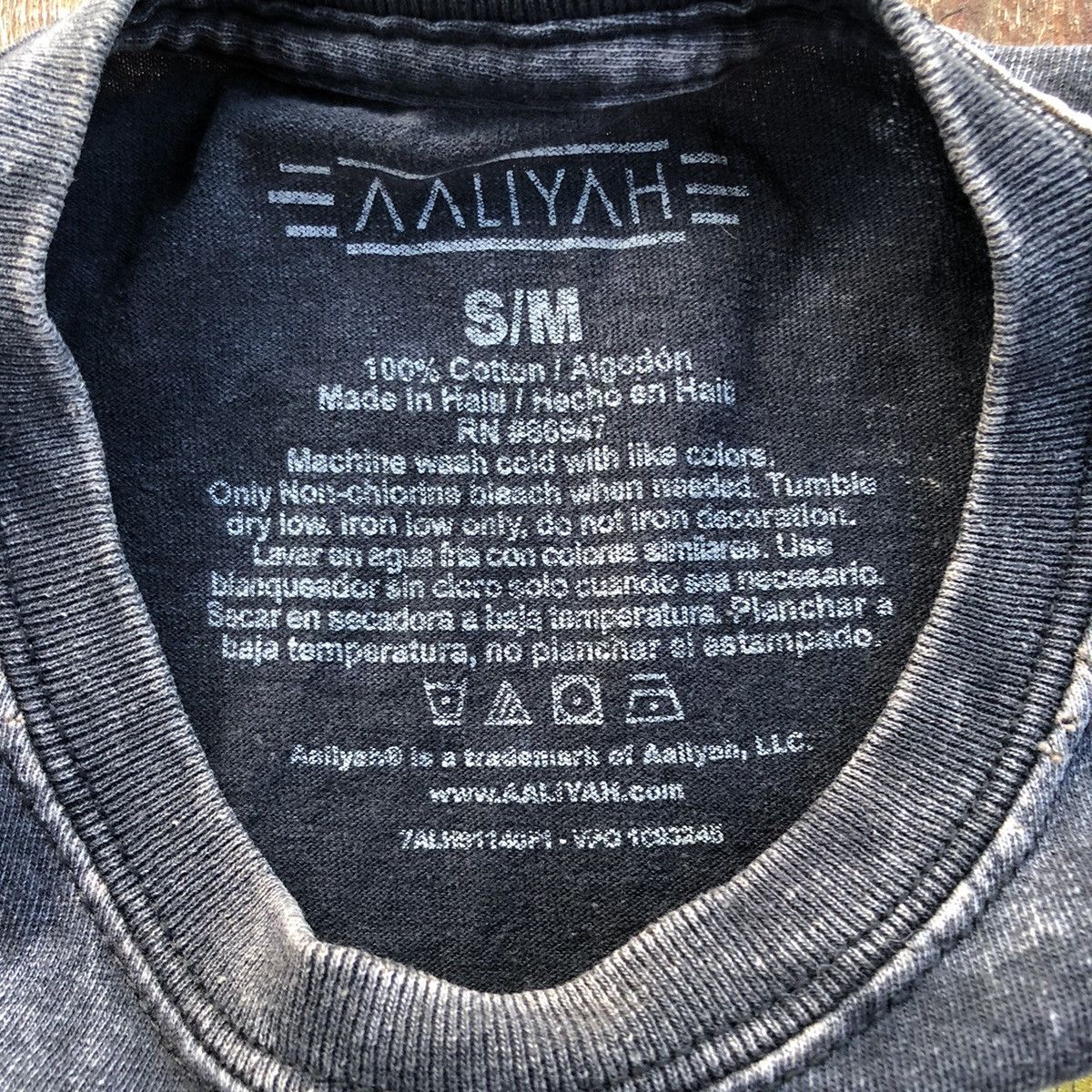 Band Tees Vintage Thrashed Faded Aaliyah Rare T Shirt Size US M / EU 48-50 / 2 - 5 Thumbnail