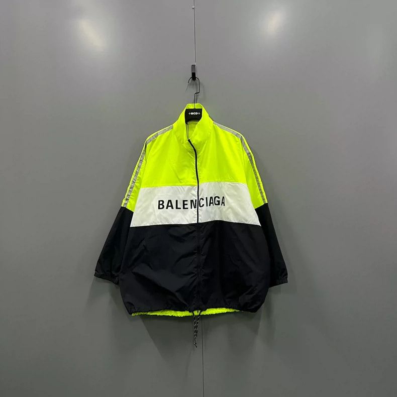 Balenciaga Balenciaga size 39 Color Block Large Logo Print Jacket Size US S / EU 44-46 / 1 - 1 Thumbnail