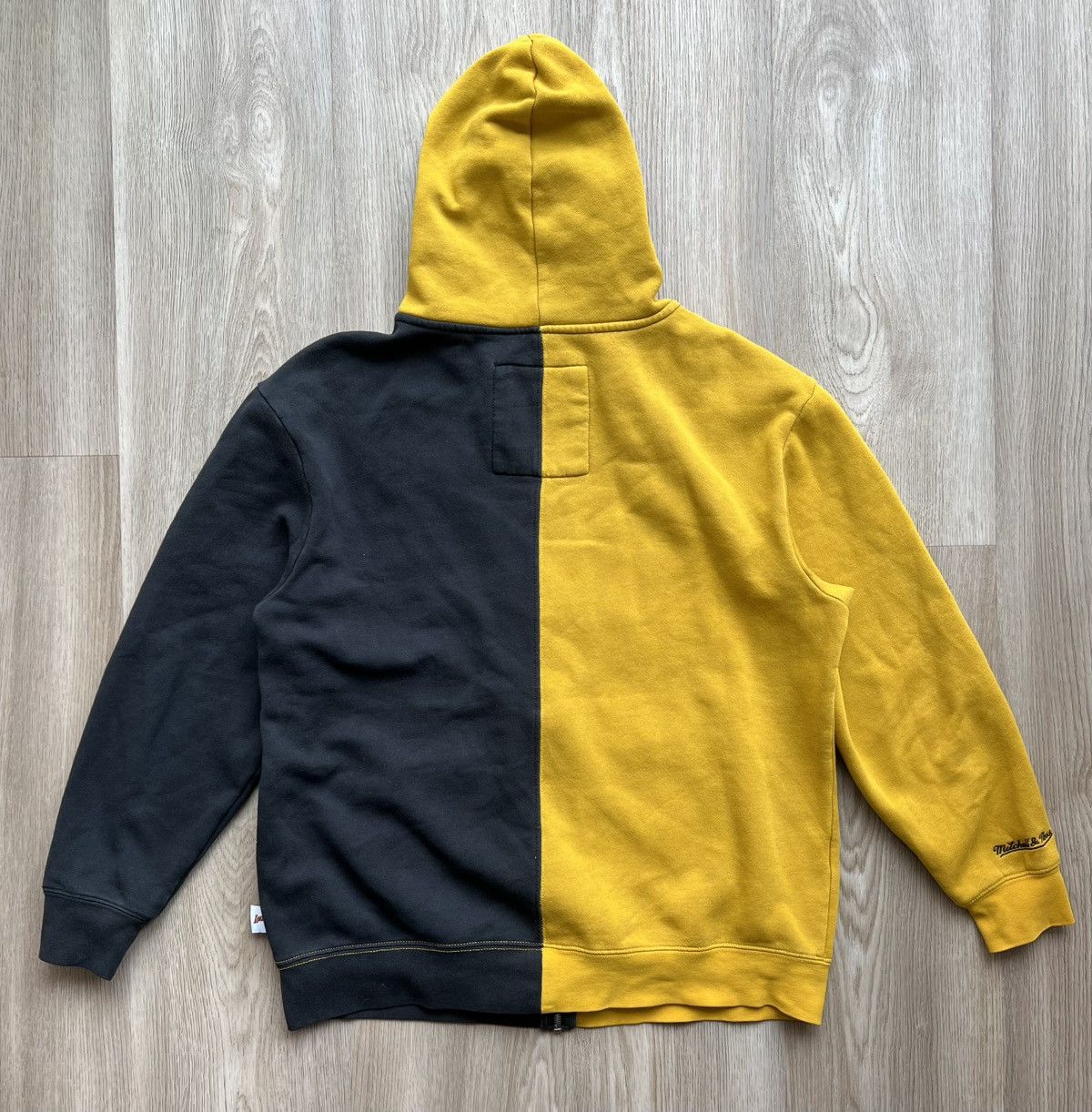 NBA × Vintage Vintage Mitchell & Ness NBA Lakers Basketball Zip Up Hoodie Size US M / EU 48-50 / 2 - 10 Thumbnail