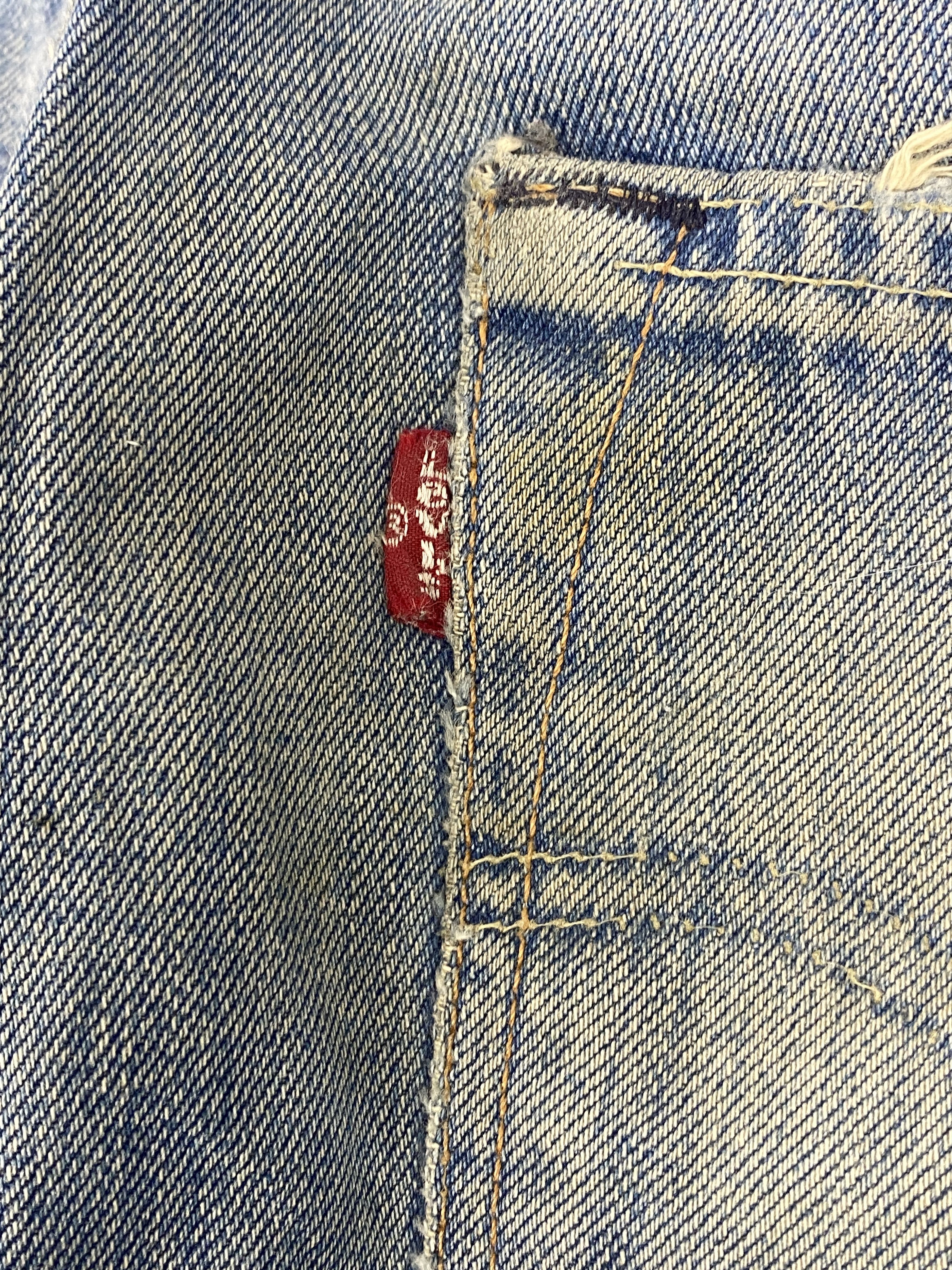 Levi's Vintage Levis 501 Button Fly Faded Blue Jeans DP2841 Size US 29 - 6 Thumbnail
