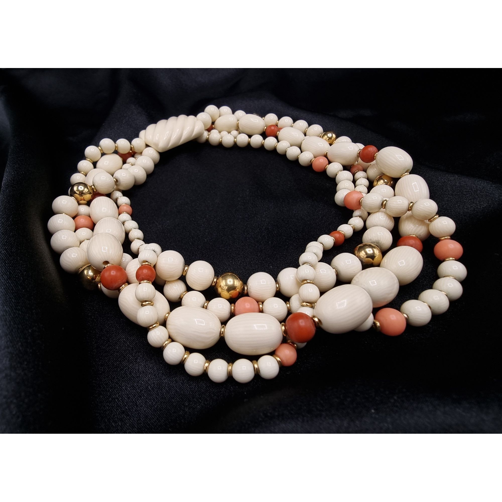 Vintage Vintage 1980s NAPIER Signed Multi-Strand Beaded Statement Ne Size ONE SIZE - 3 Thumbnail