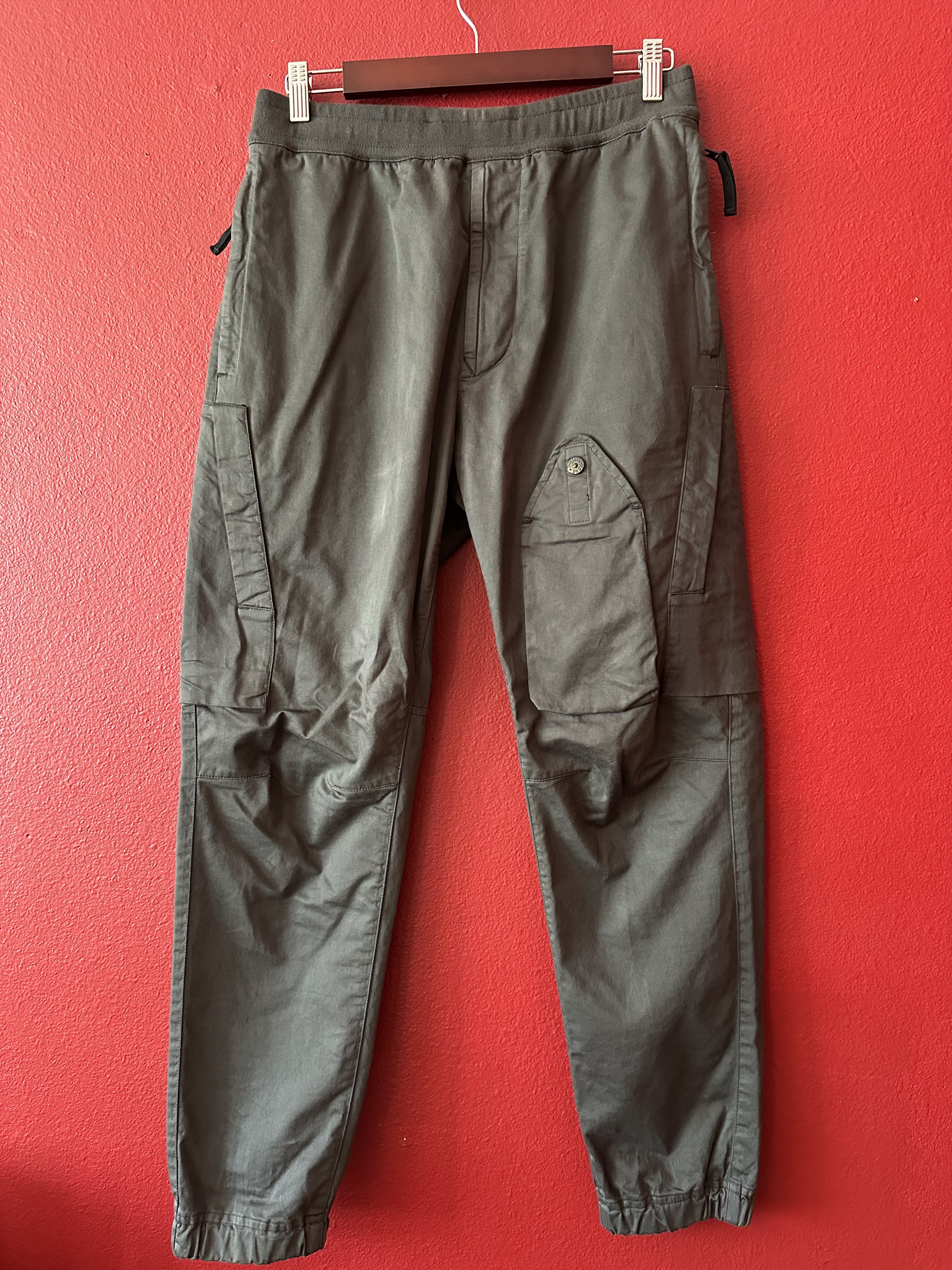 Stone Island Stone Island Grey Cargo Trousers (Made In Italy) Size US 31 - 1 Thumbnail