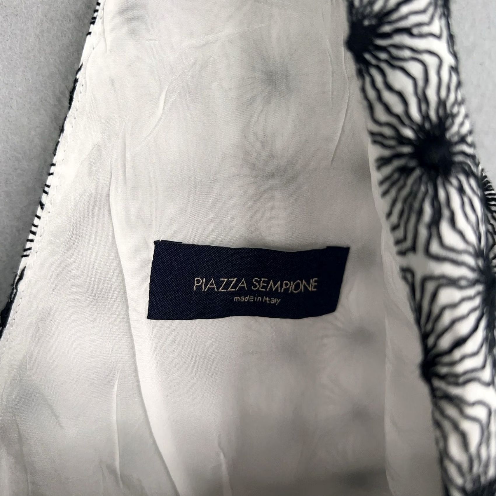 Piazza Sempione PIAZZA SEMPIONE Dress Womens Small Black White V-Neck Party Cocktail Sheath Lux Made in Italy Size S / US 4 / IT 40 - 5 Thumbnail