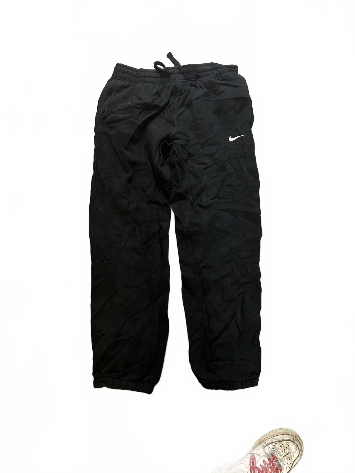 Nike Nike Black Track Pants – Comfortable Sportswear Size US 36 / EU 52 - 2 Thumbnail