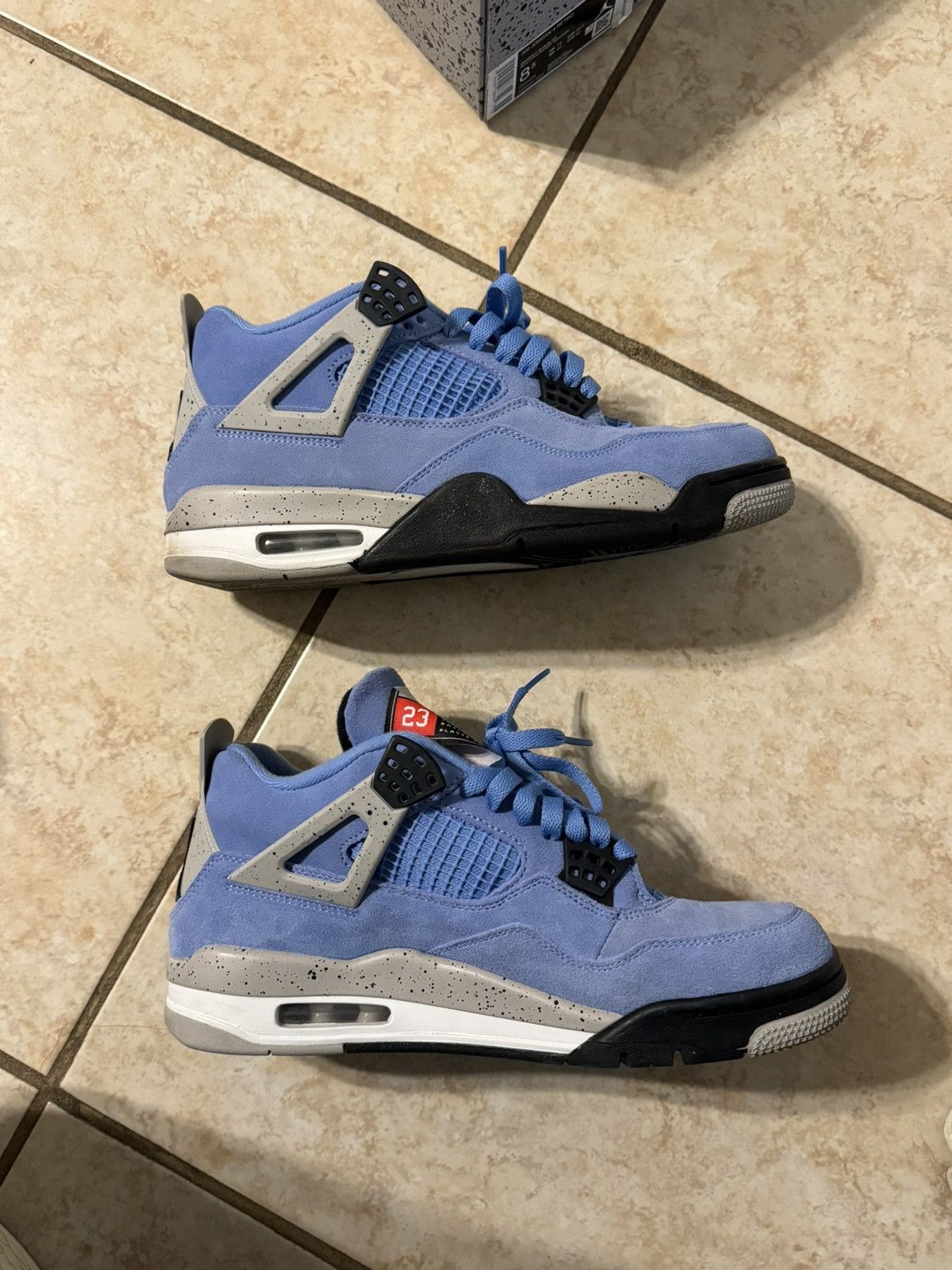 Jordan Brand × Nike Jordan 4 Unc Size US 8.5 / EU 41-42 - 2 Thumbnail
