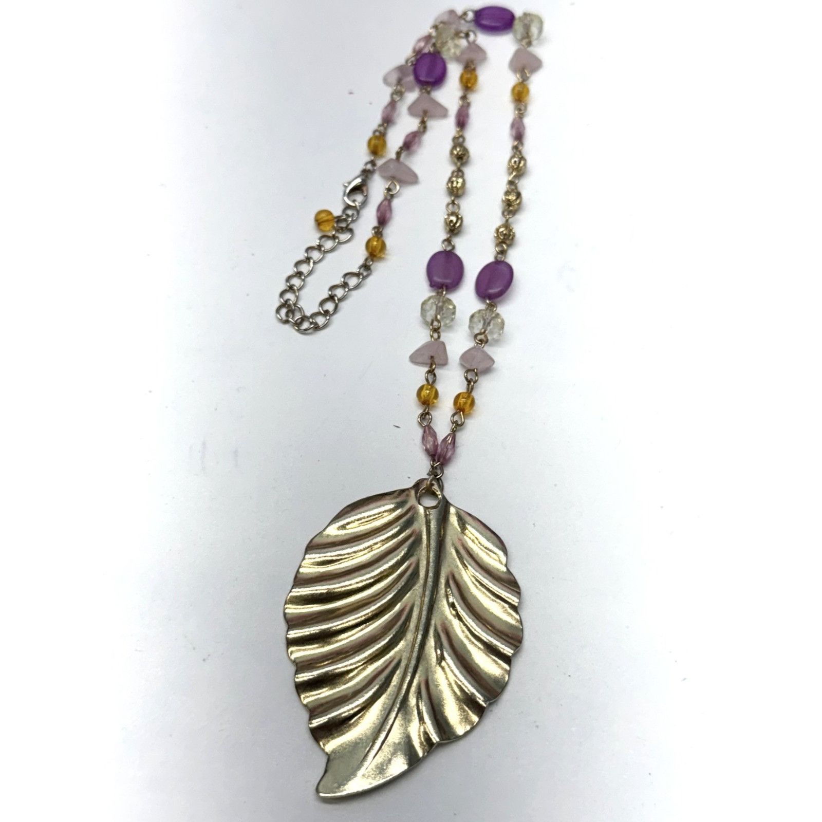 Vintage Vintage acrylic crystal chain beaded leaf pendant necklace Size ONE SIZE - 1 Thumbnail
