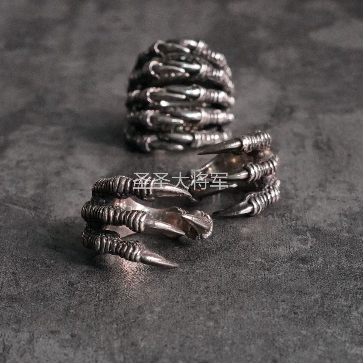KD2024 KD2024 Distressed Dragon Claw 14+20 Ring - Dark Apocalyptic Size ONE SIZE - 1 Thumbnail