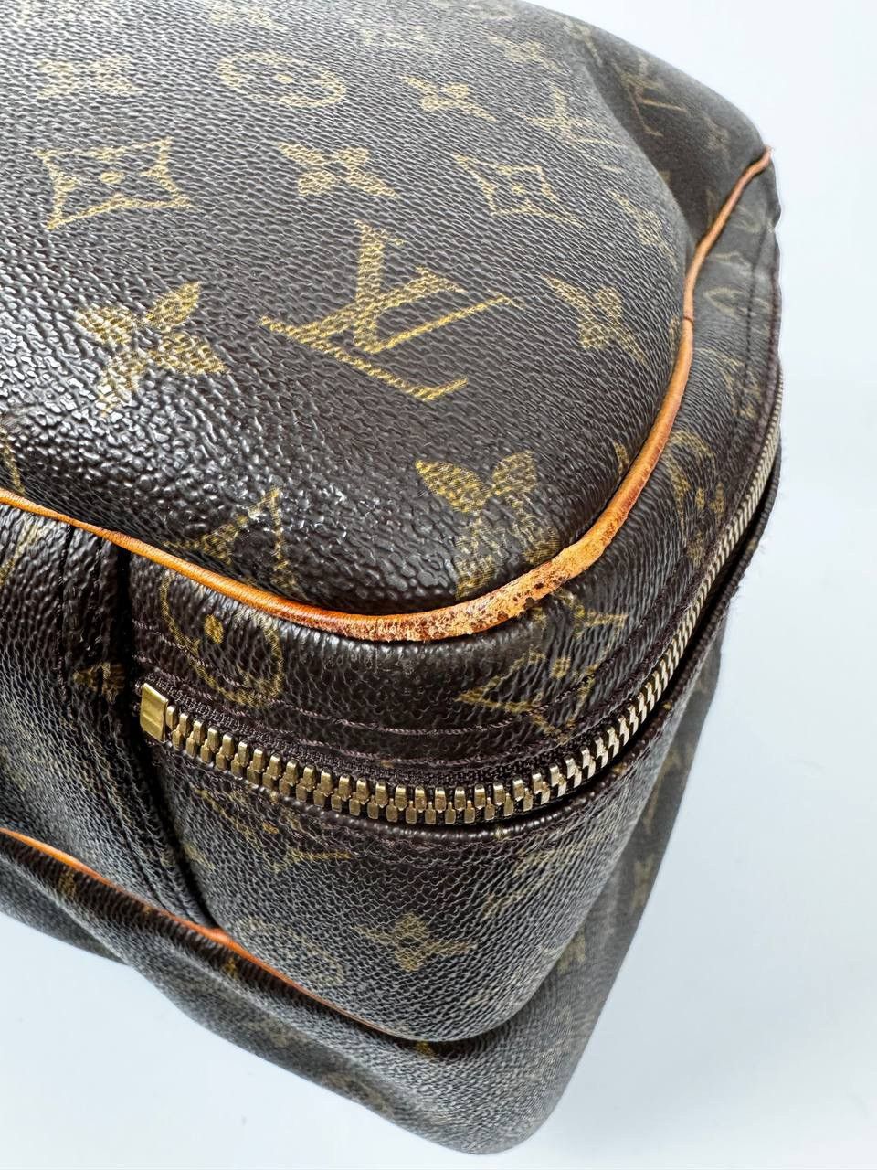 Louis Vuitton Louis Vuitton Alize Monogram Luggage Bag Size ONE SIZE - 8 Thumbnail
