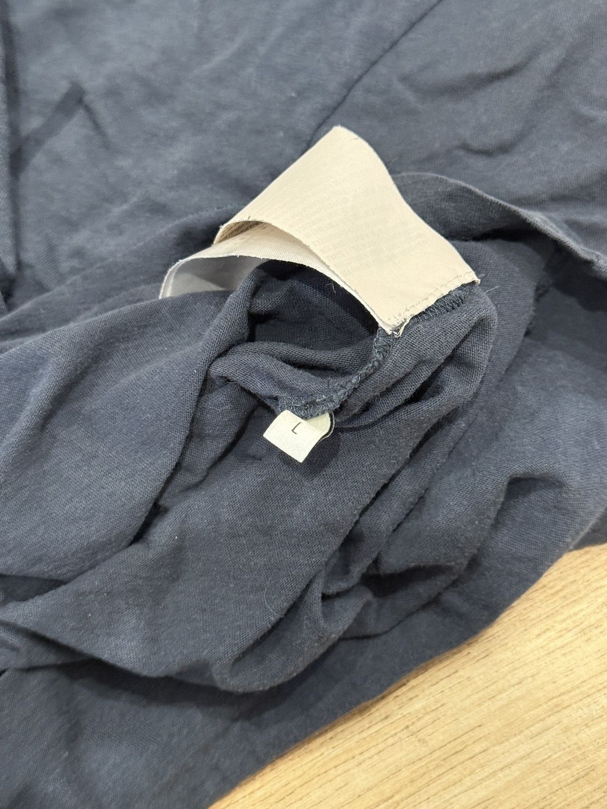 Gucci Gucci logo tshirt tee navy washed RARE Size L / US 10 / IT 46 - 6 Thumbnail